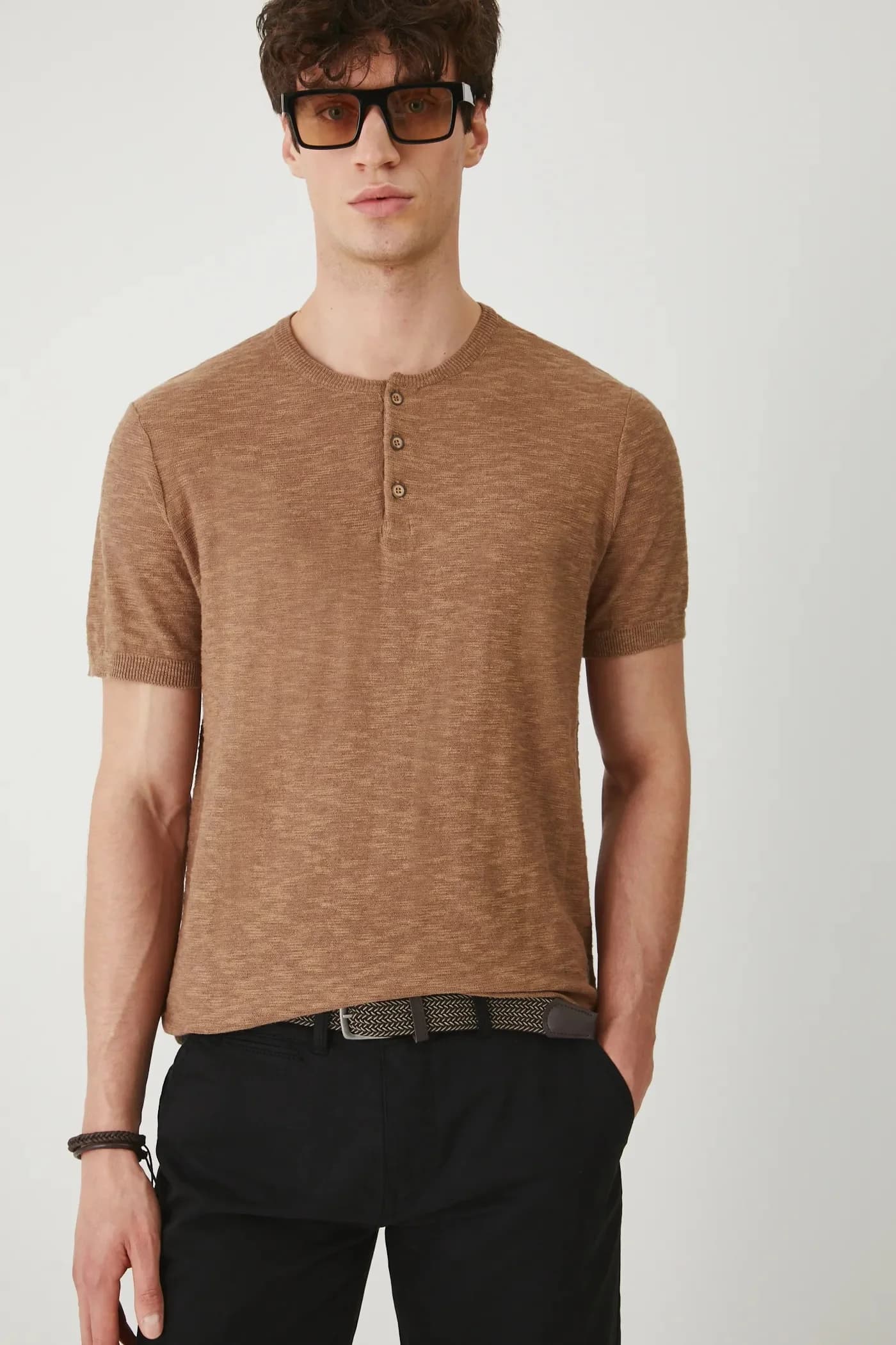 Футболка из смесового льна