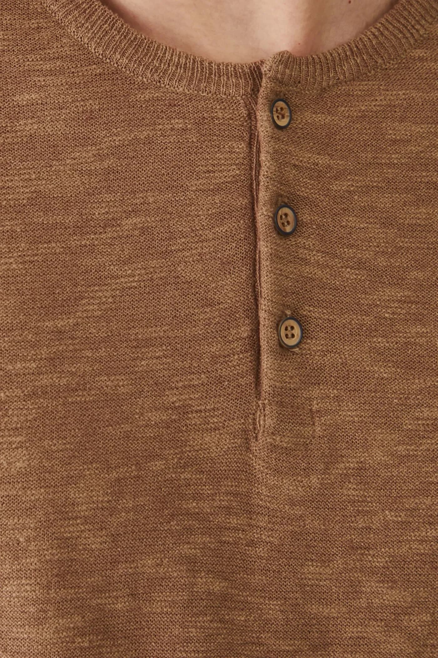 Футболка из смесового льна - фото 5