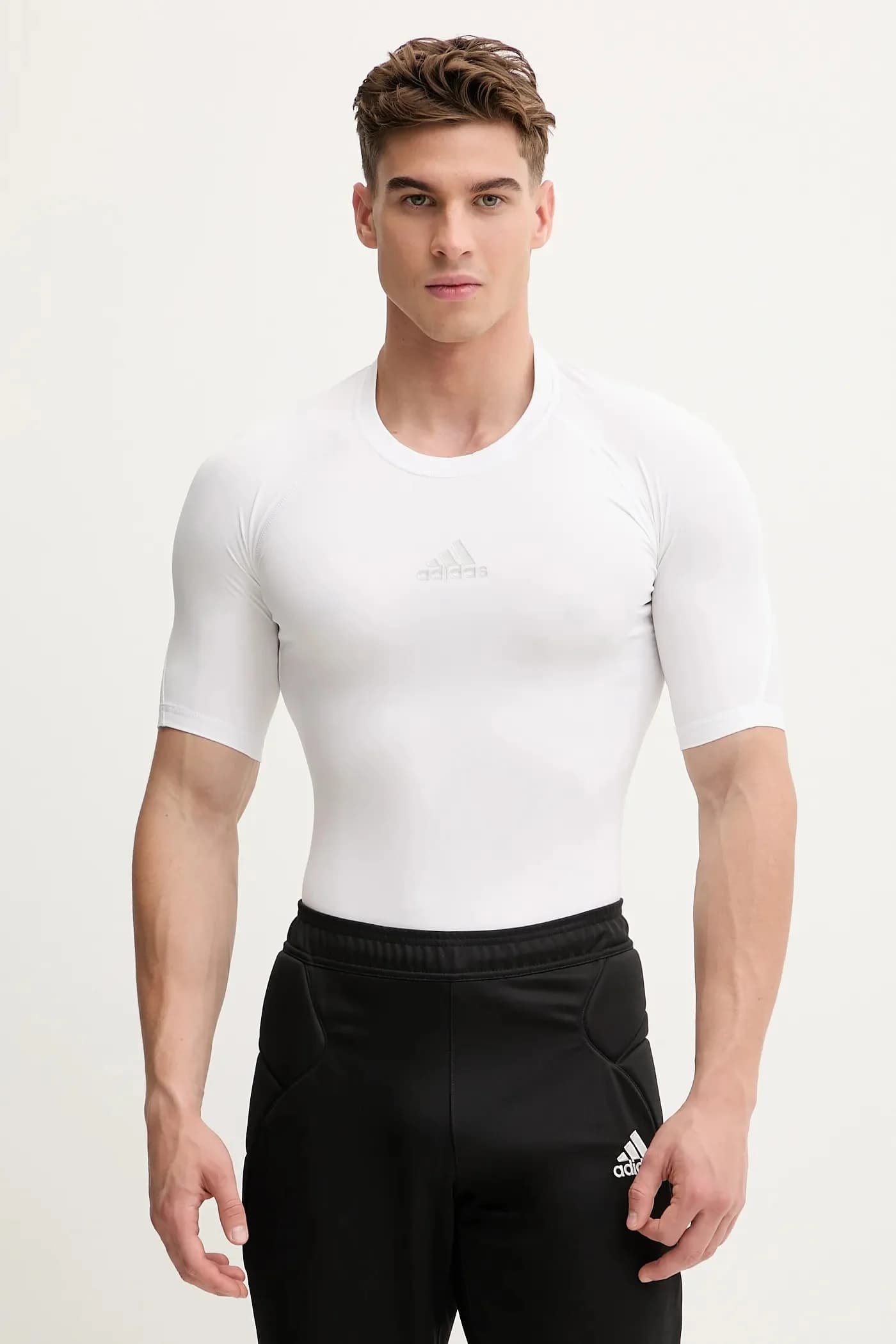 Футболка Футболка Adidas Ask Sprt SST M CW9522