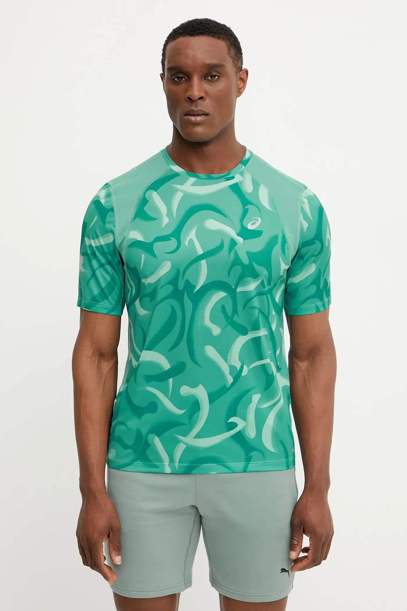 Футболка для бега по дороге