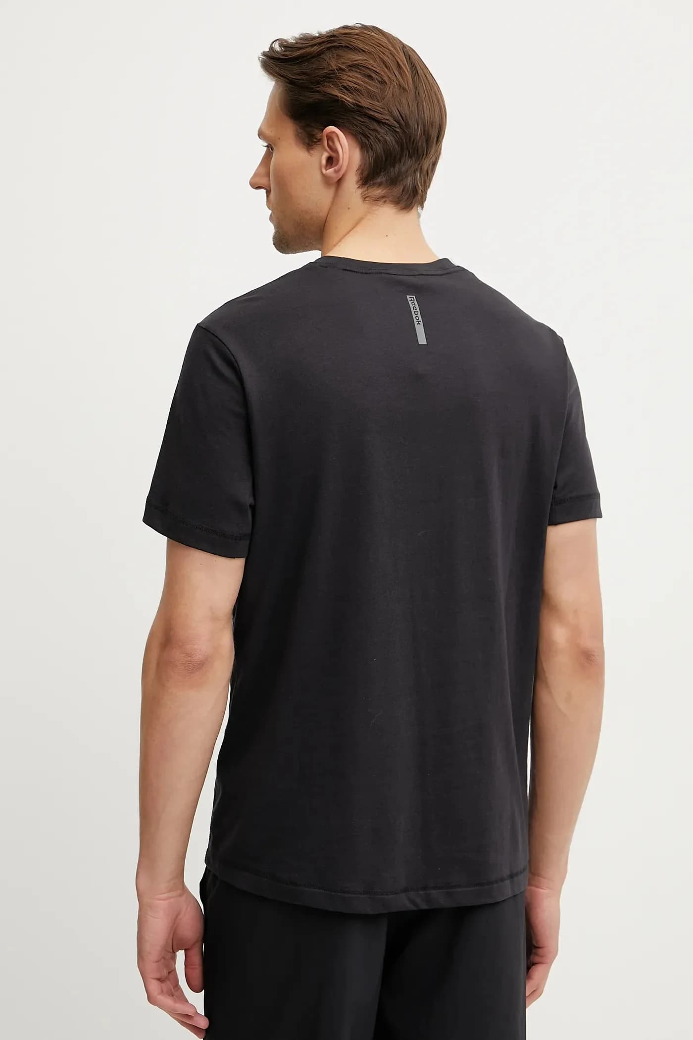 Футболка для тренировок спортсмена - фото 3