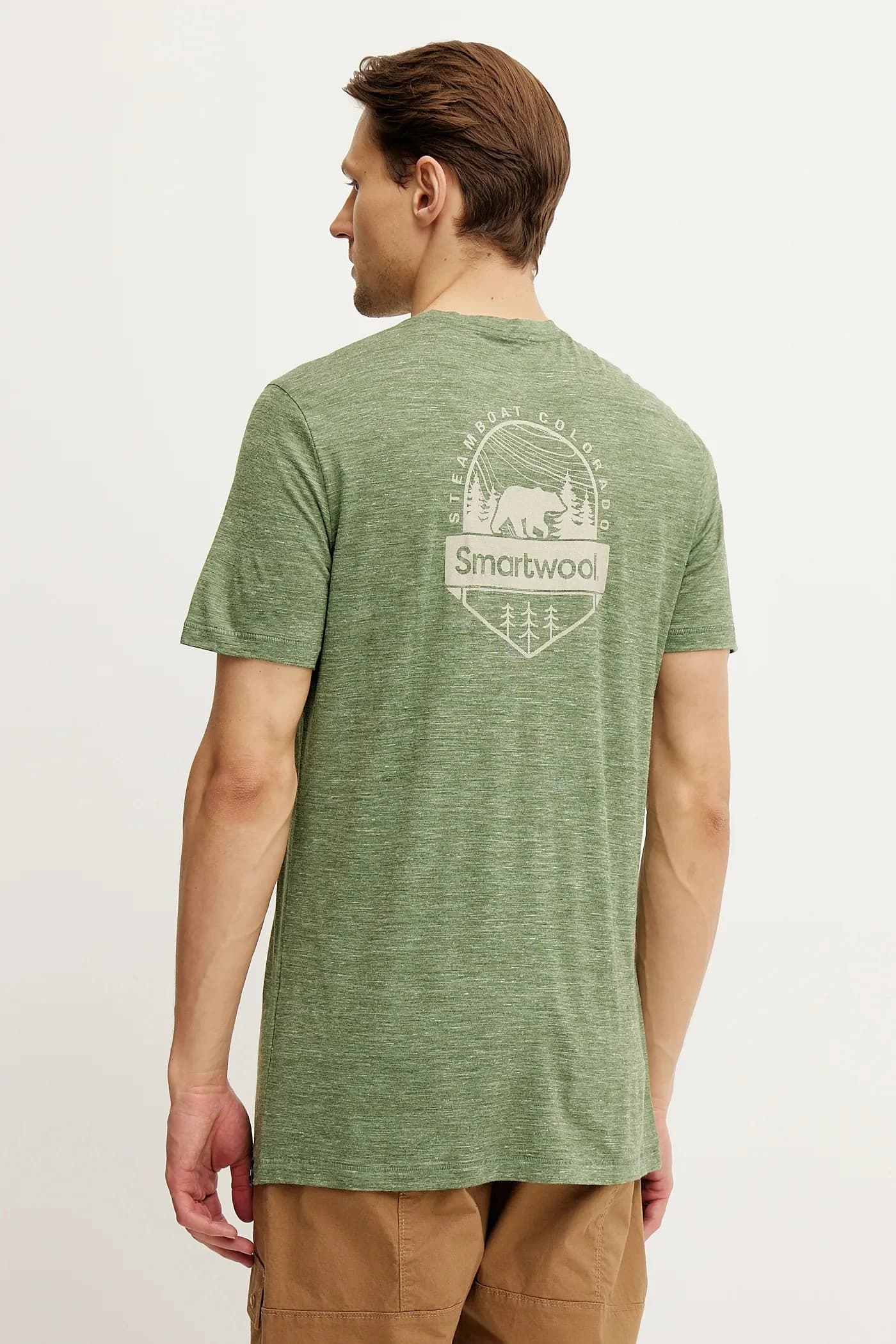 Спортивная футболка