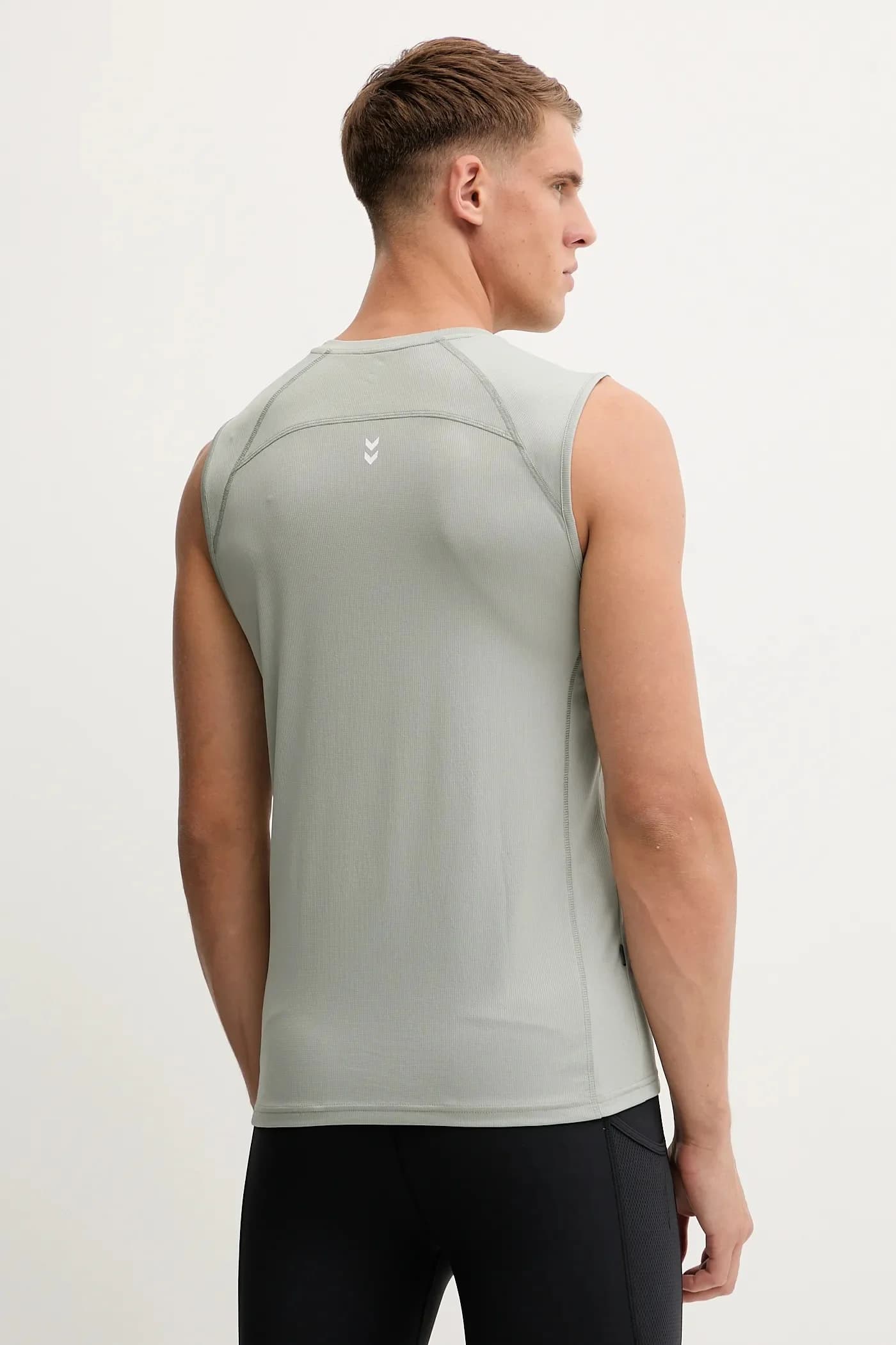 Тренировочная футболка - фото 3