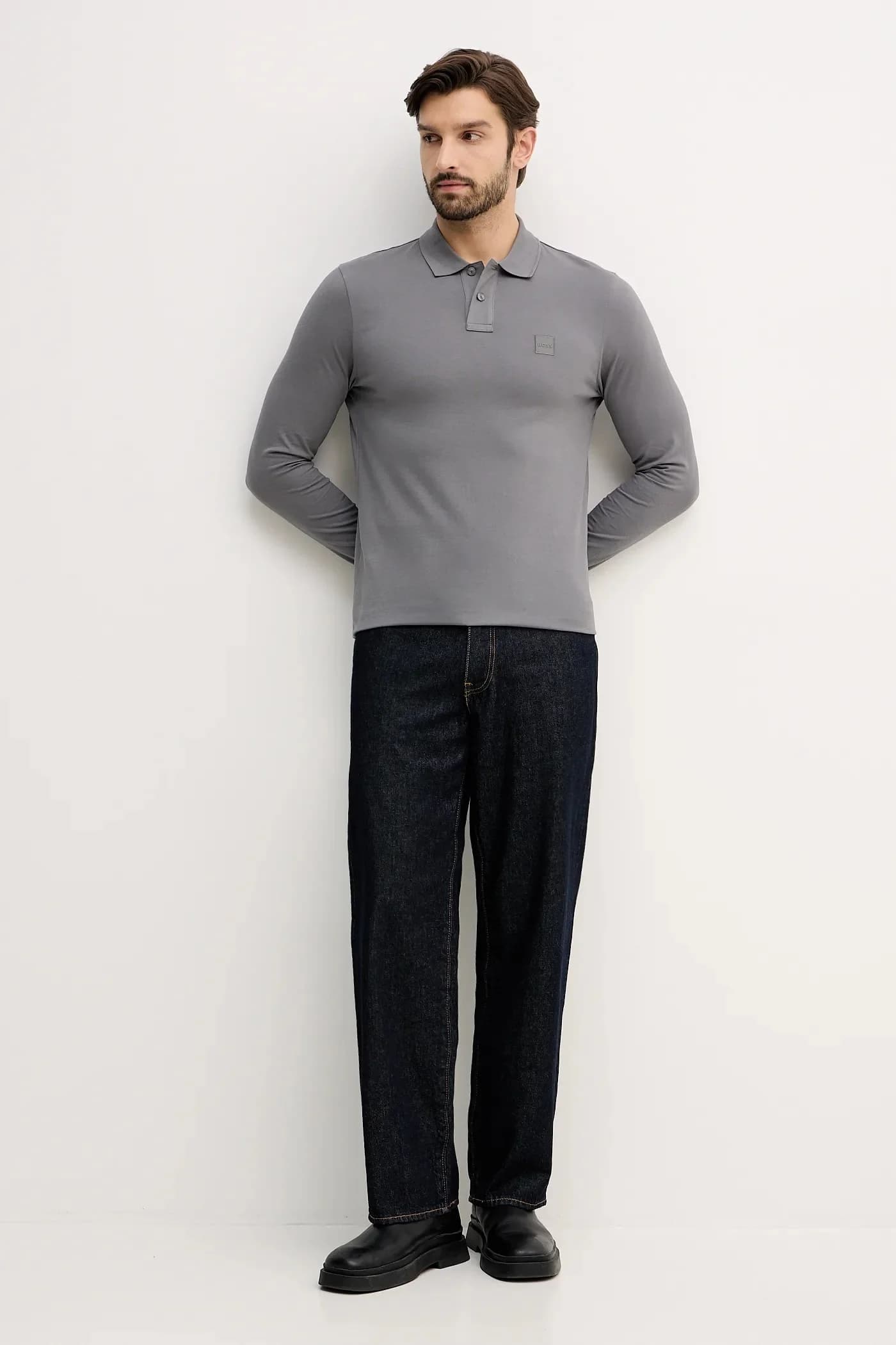 Прохожий с длинным рукавом - фото 2