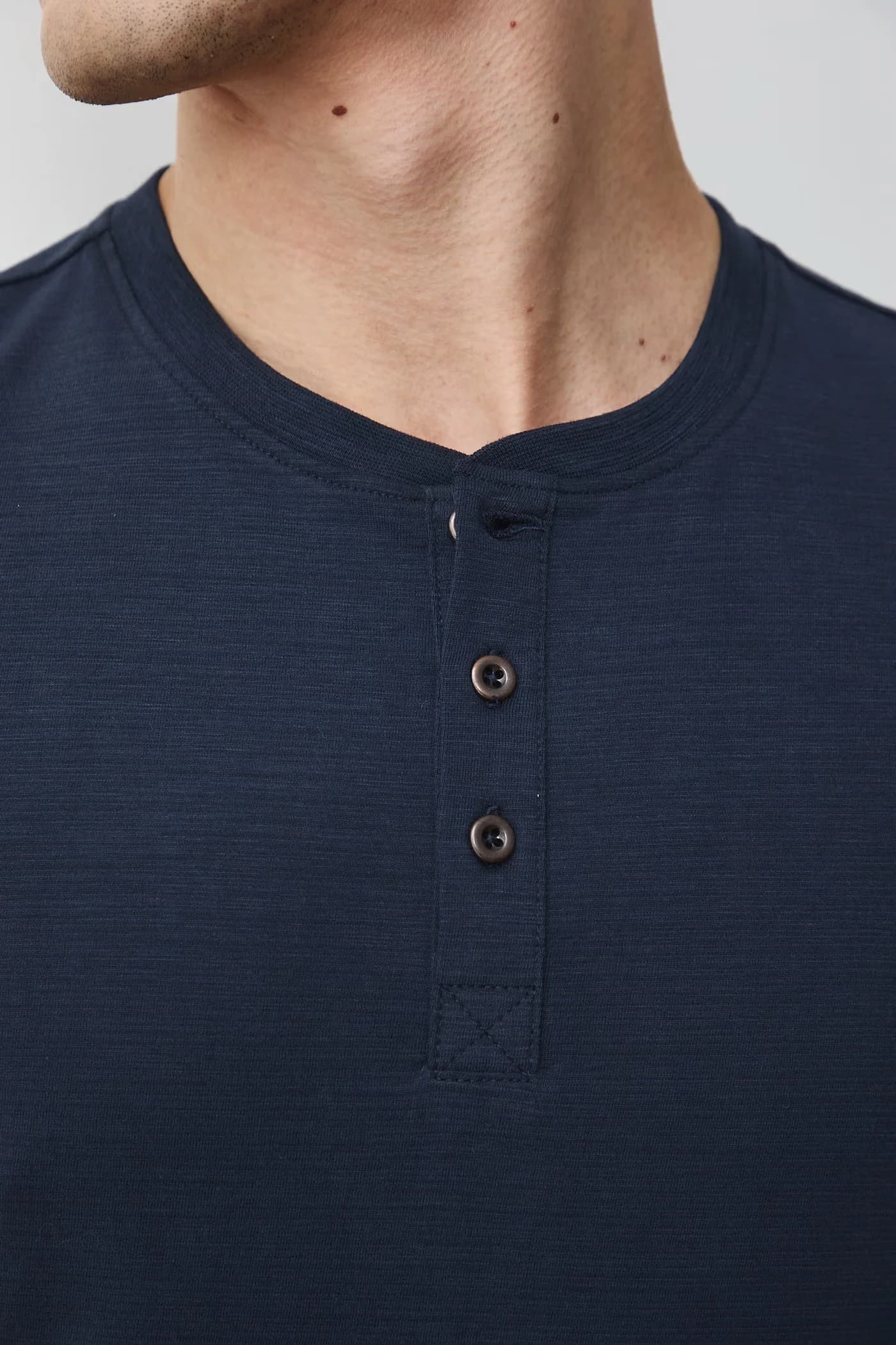 Мужская хлопковая рубашка с длинным рукавом - фото 5