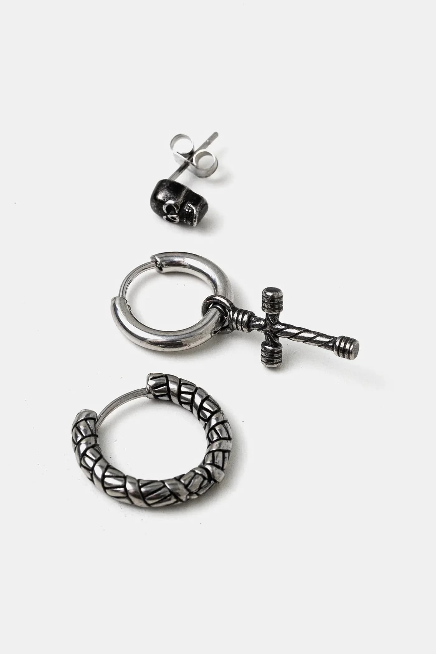 3 пары сережек