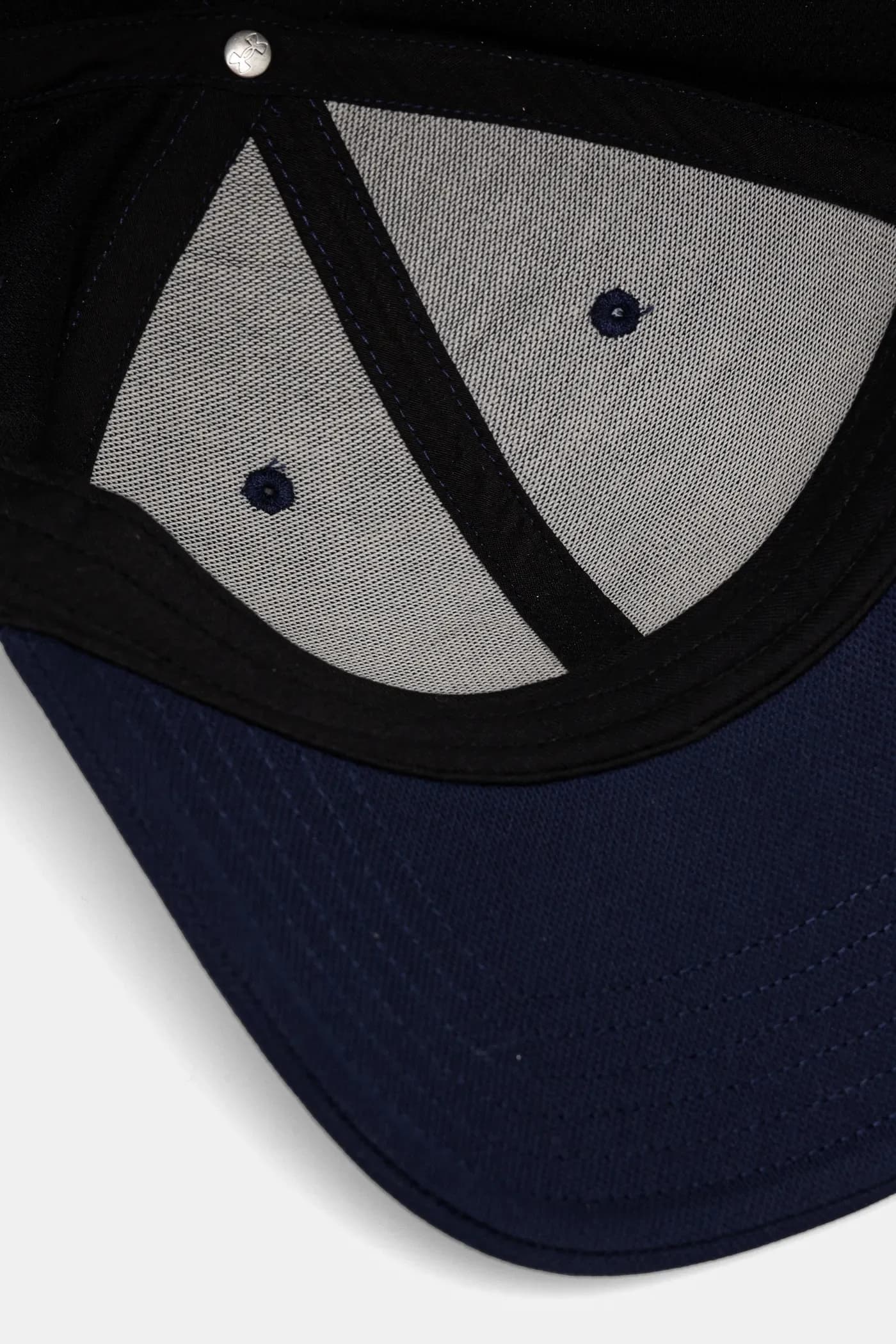 Блестящая бейсболка - фото 4