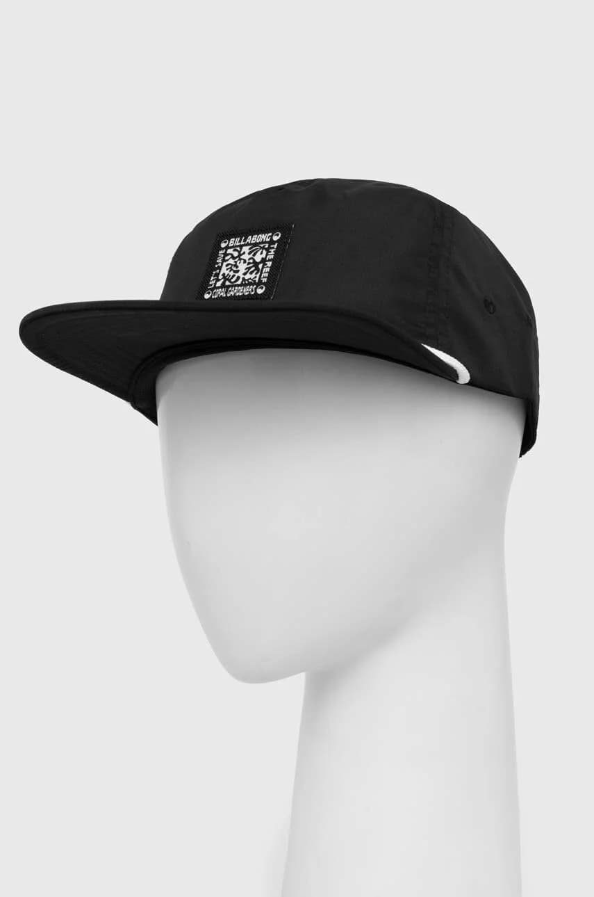 Кепка x Coral Gardeners