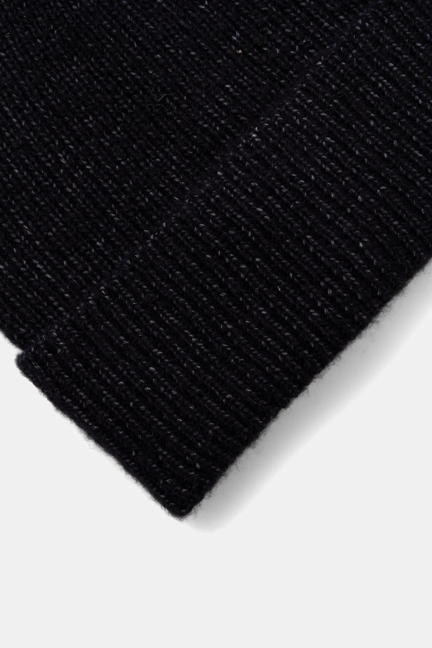 Шапка из смесовой шерсти - фото 4