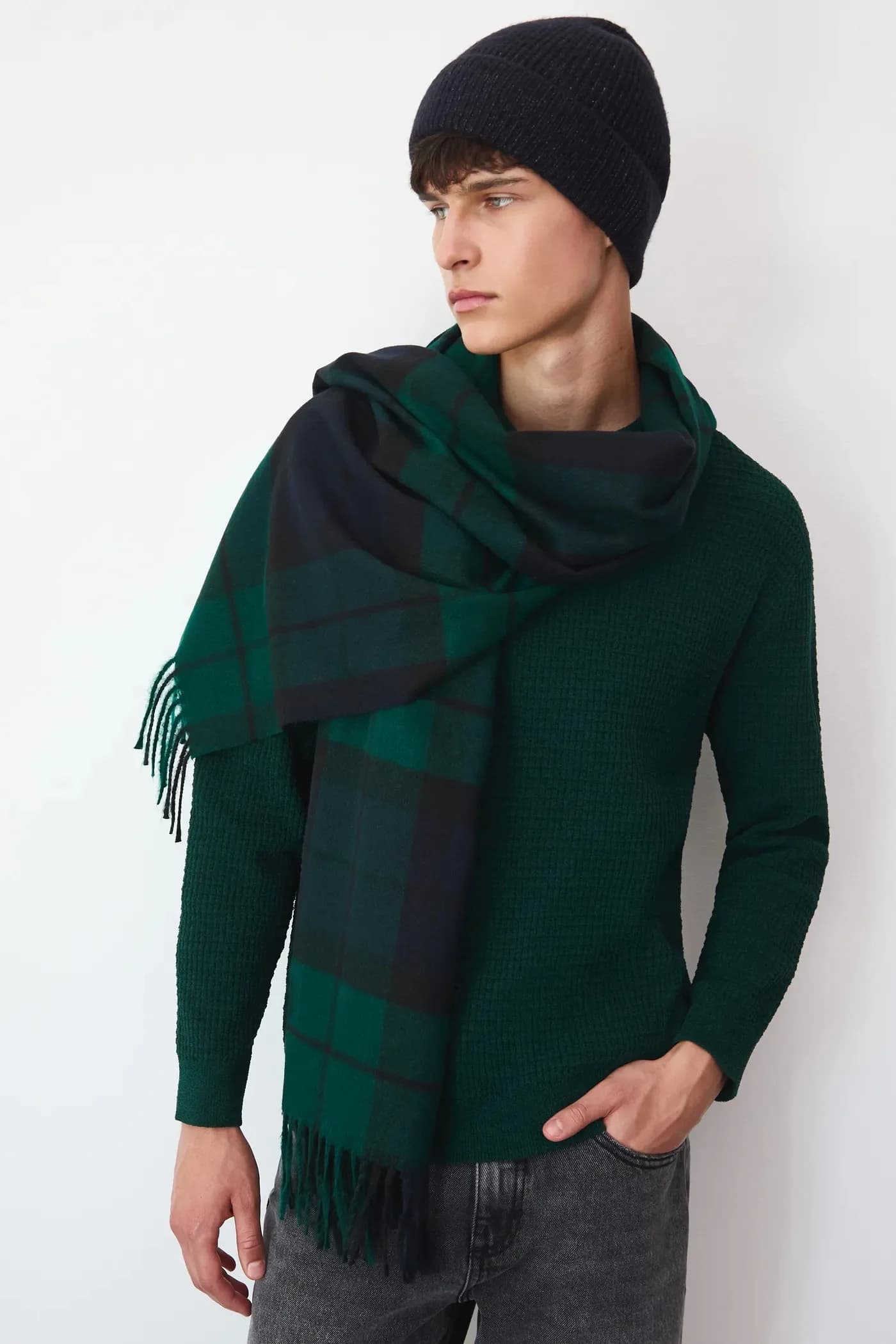 Шапка из смесовой шерсти - фото 5