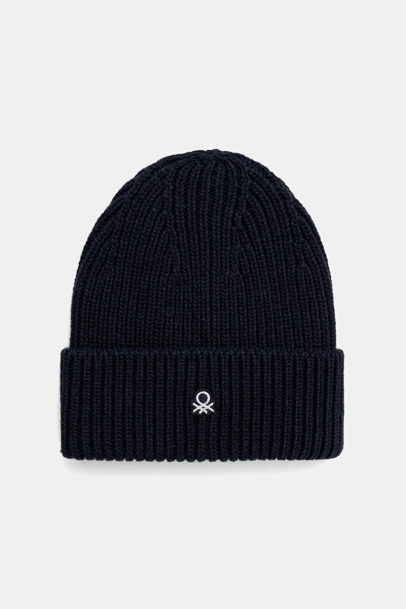 Шапка из смесовой шерсти