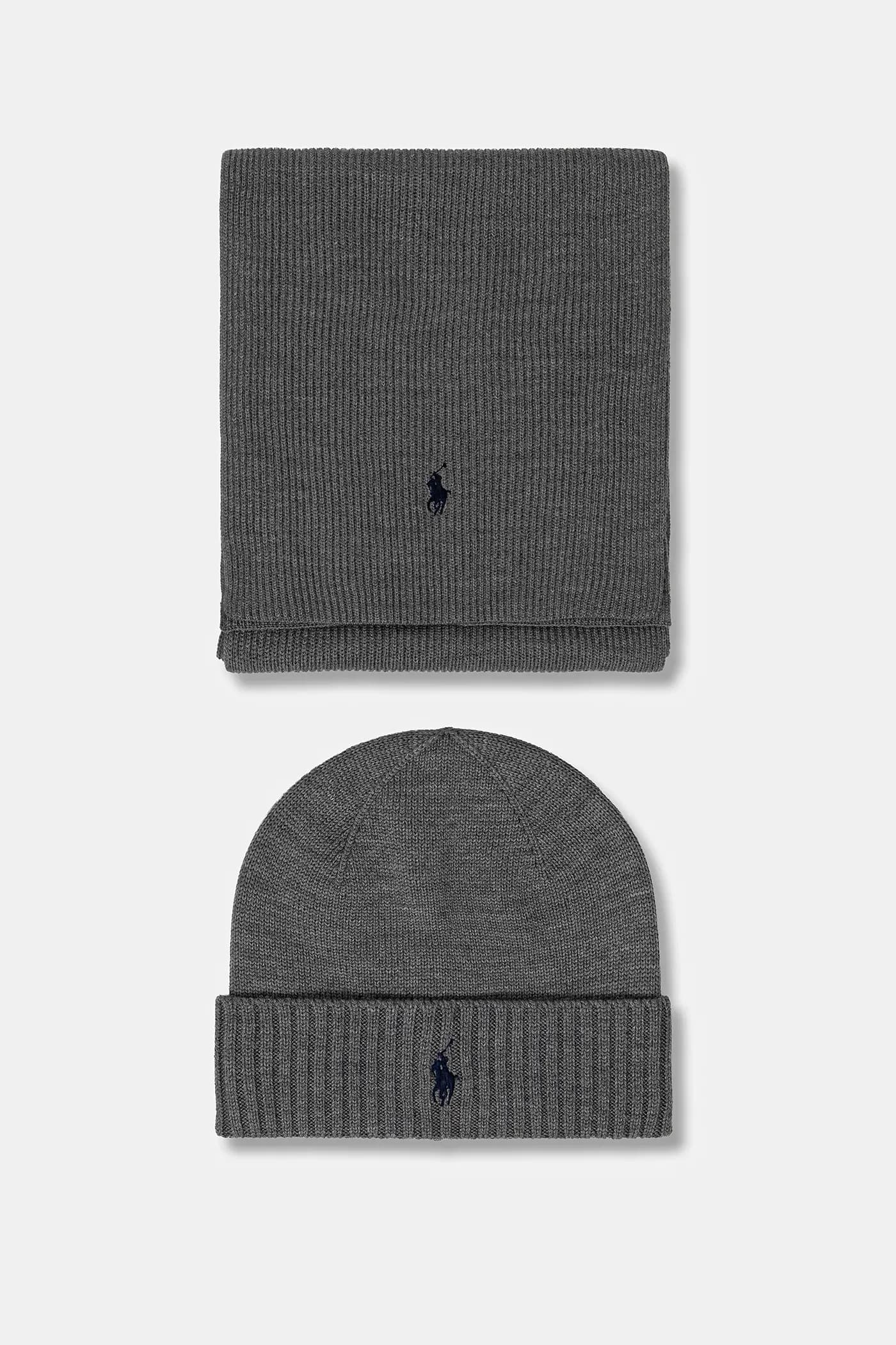 Шерстяная шапка и шарф
