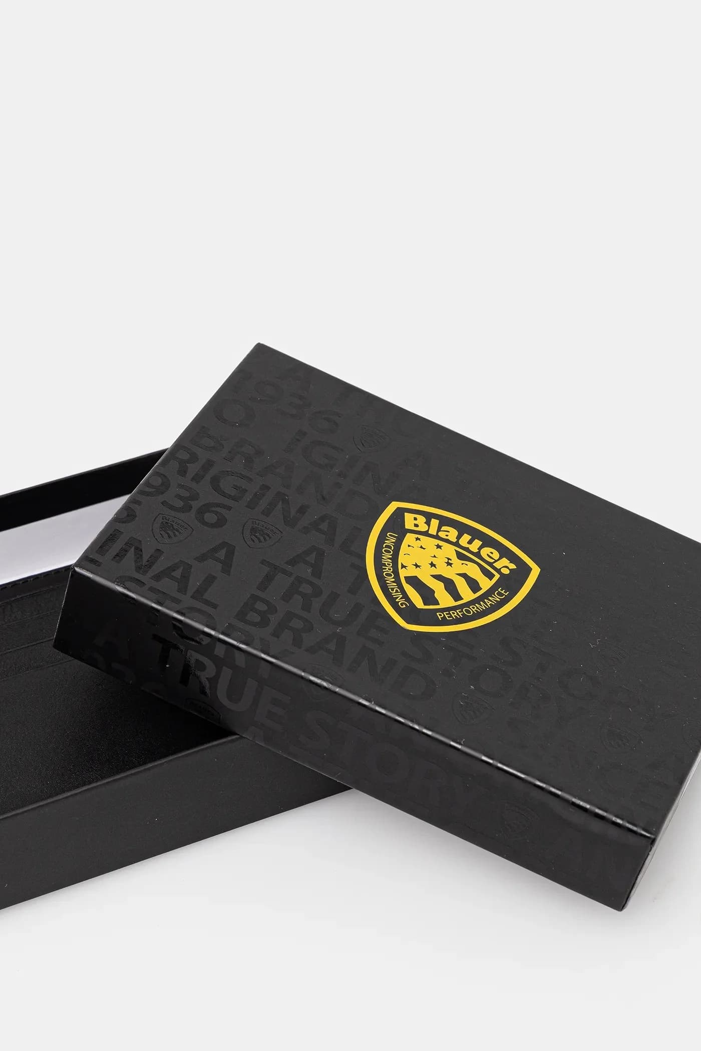 Кожаный футляр для карт - фото 4