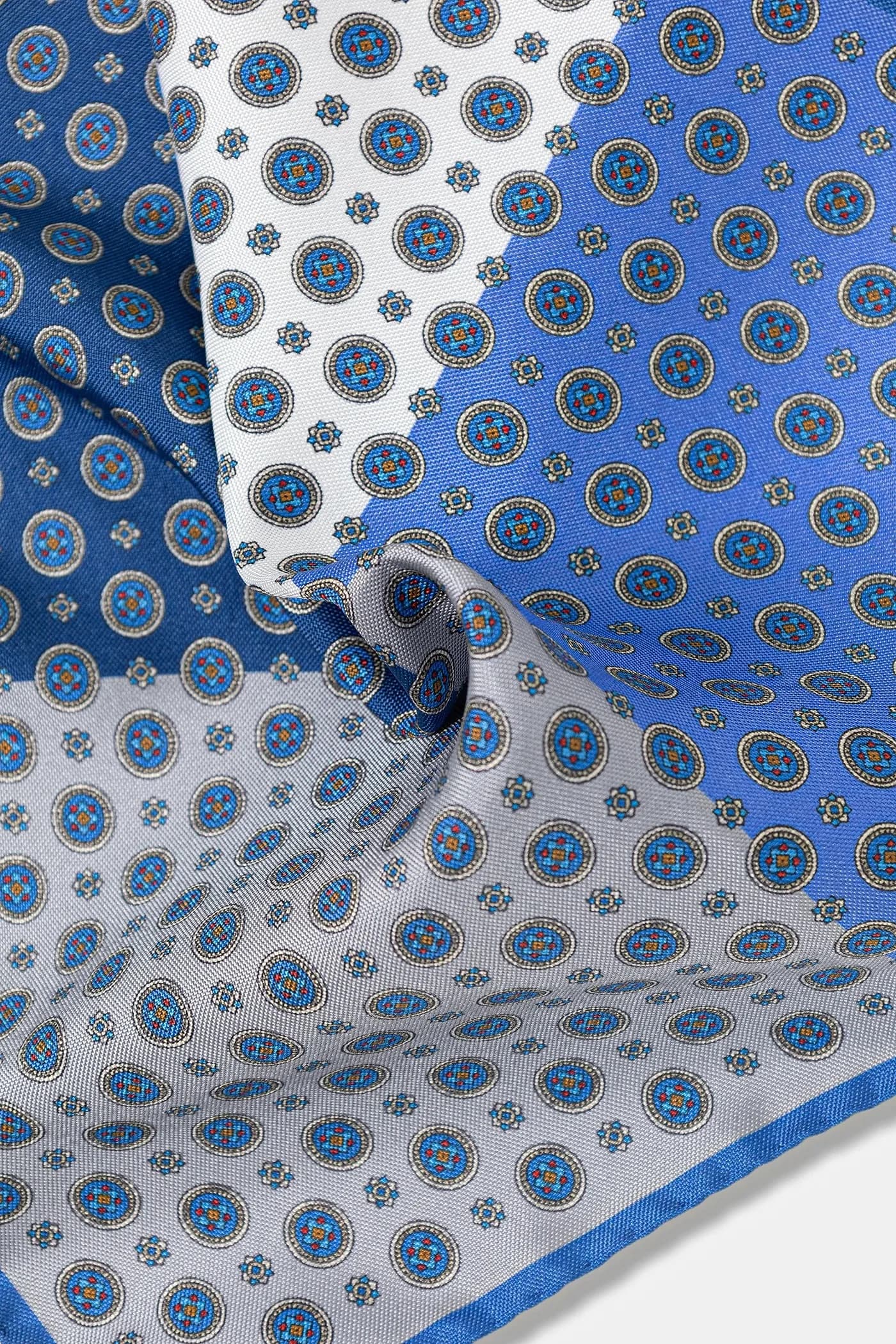 Шелковый нагрудный платок - фото 2