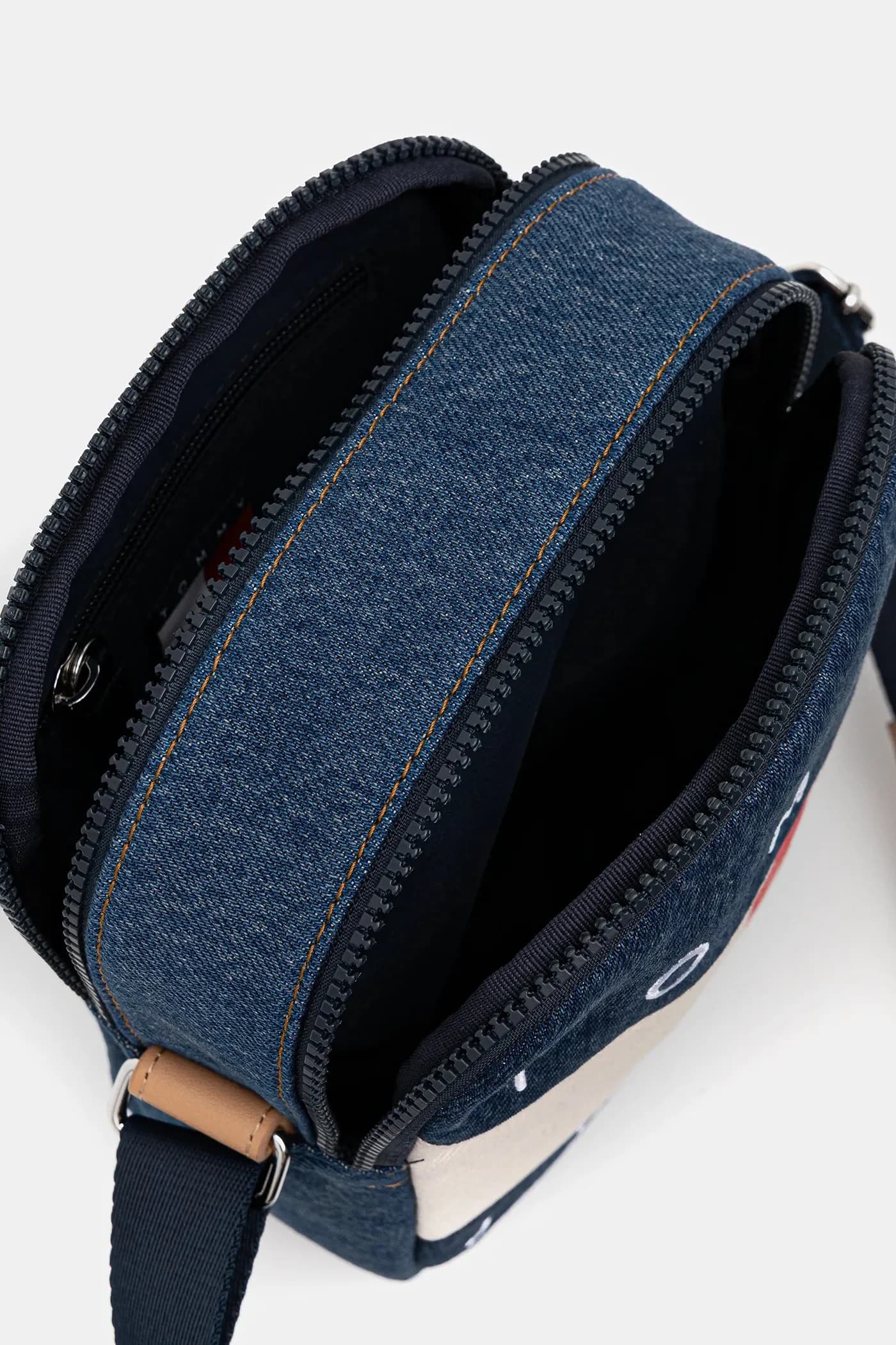 Tommy Jeans - фото 5