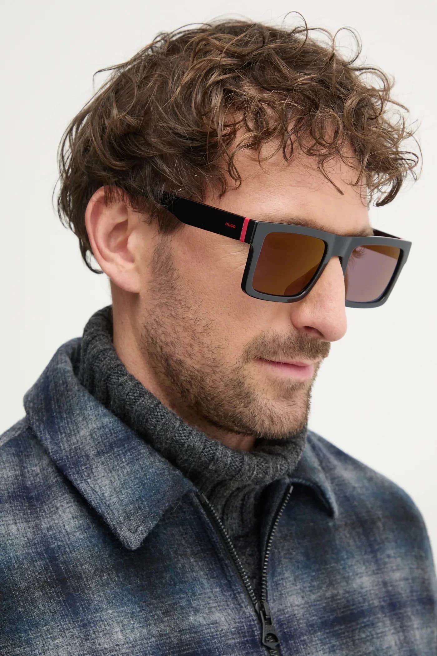 Солнцезащитные очки - фото 7