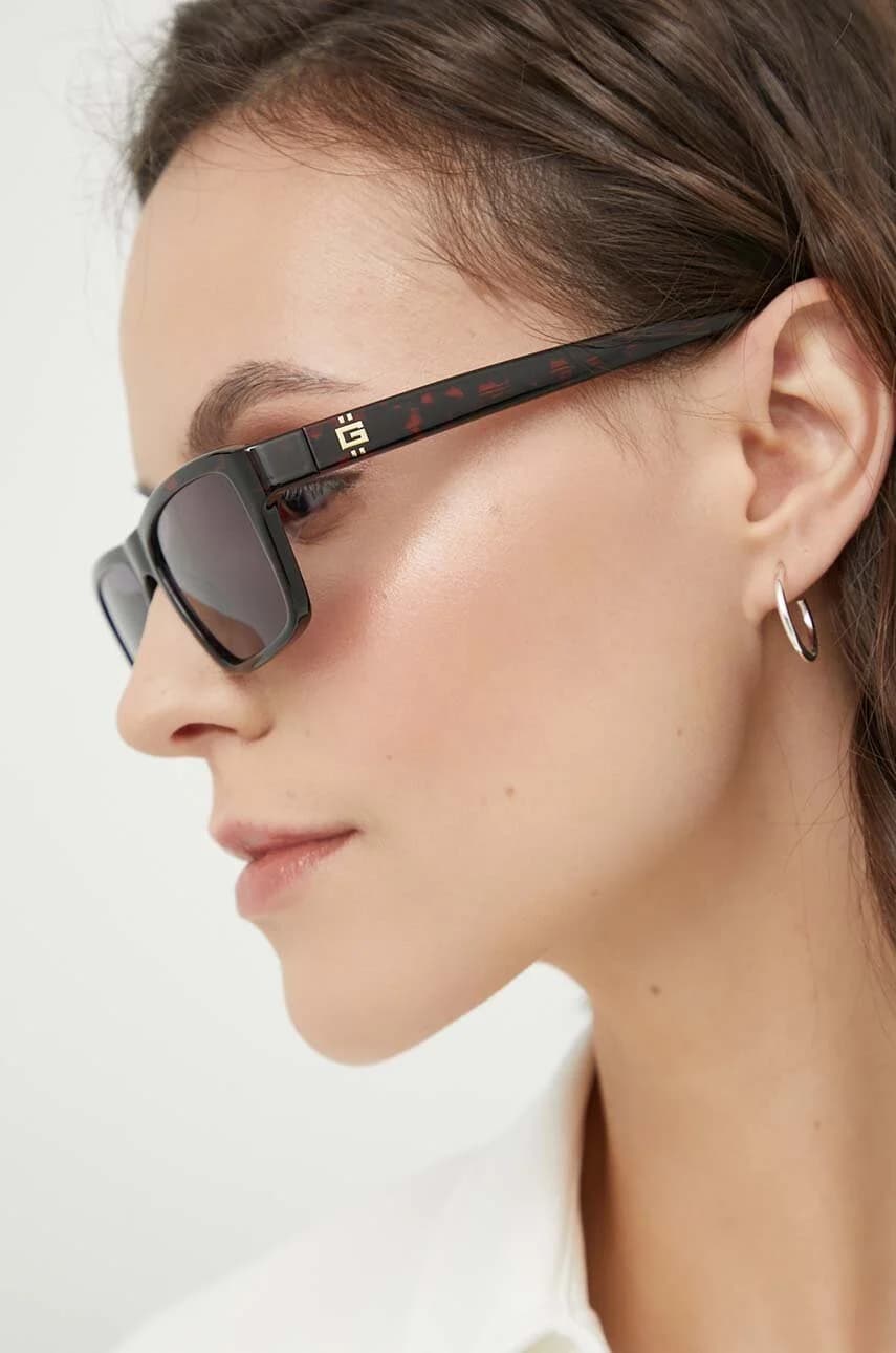 Солнцезащитные очки - фото 5