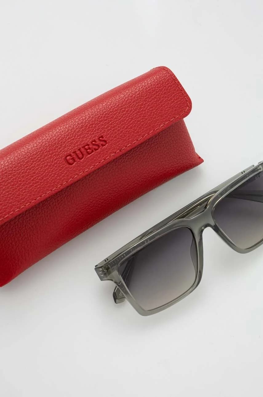 Солнцезащитные очки - фото 4