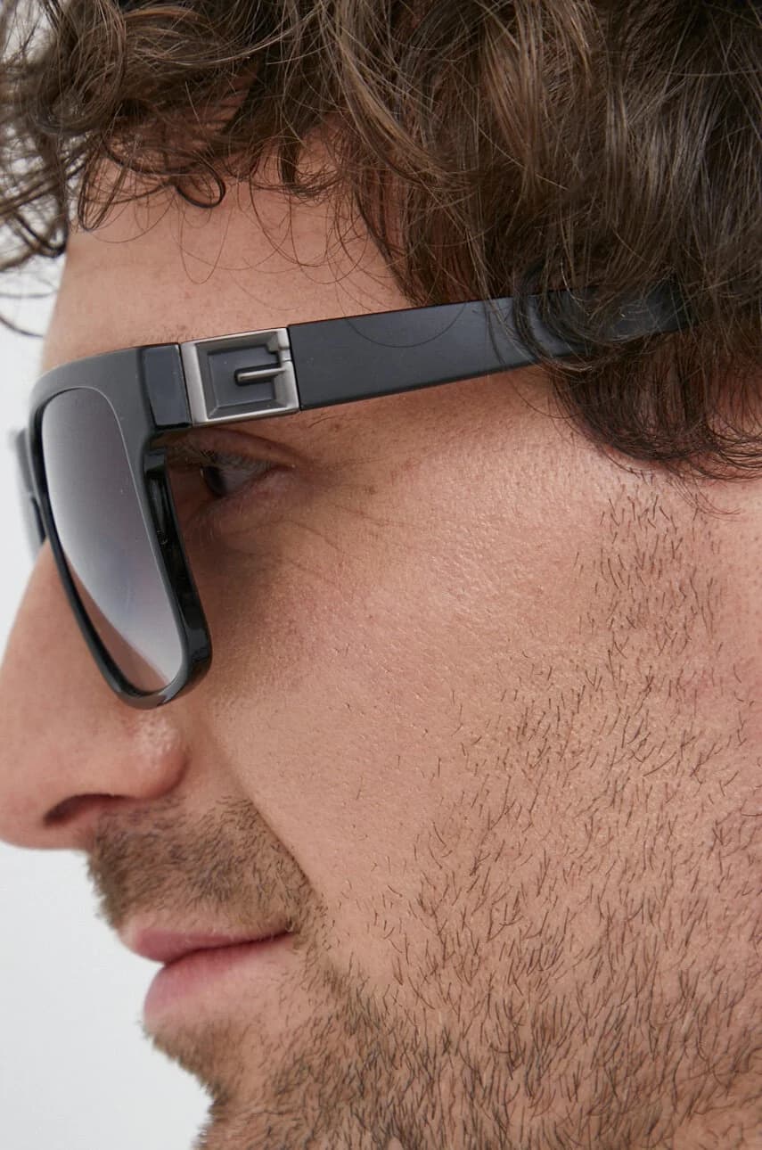 Солнцезащитные очки - фото 6