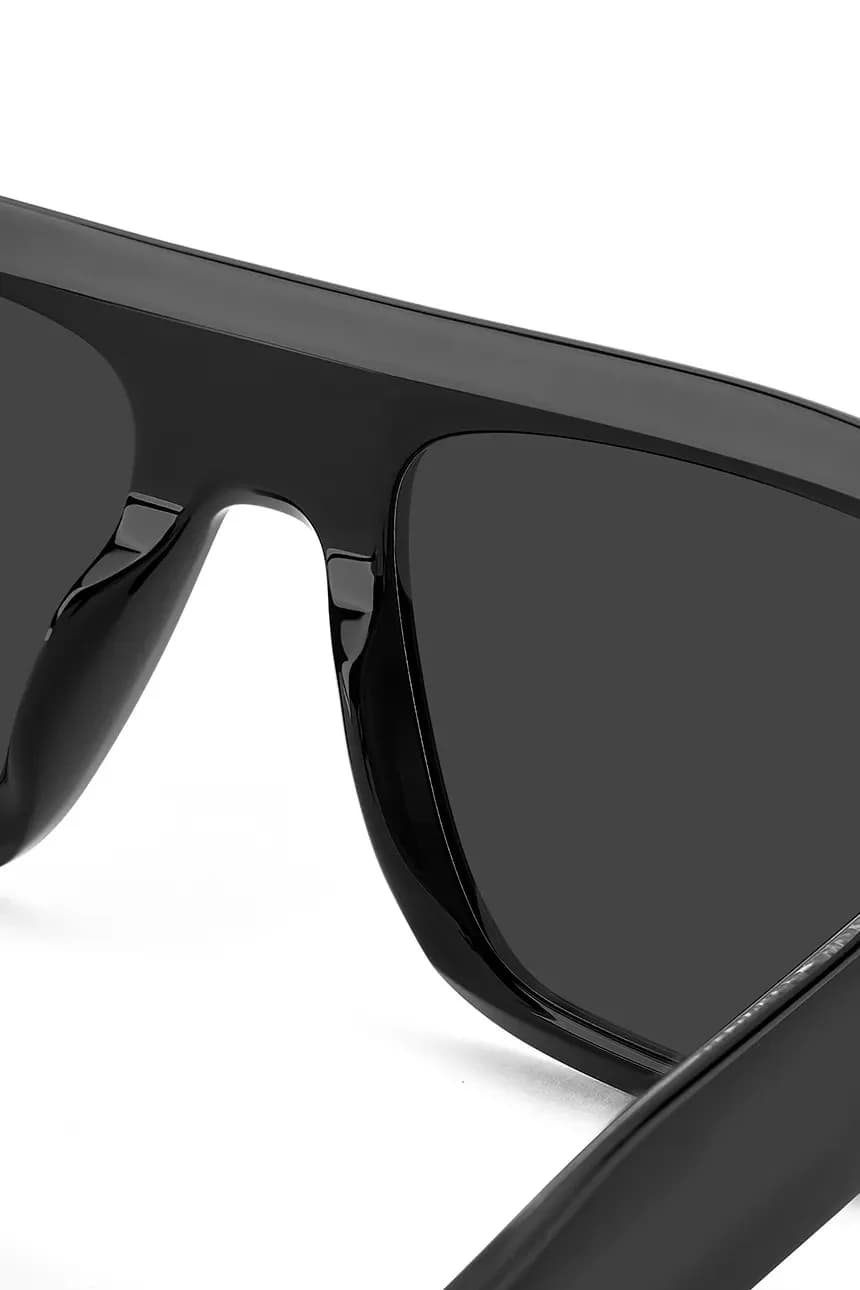 Солнцезащитные очки - фото 4