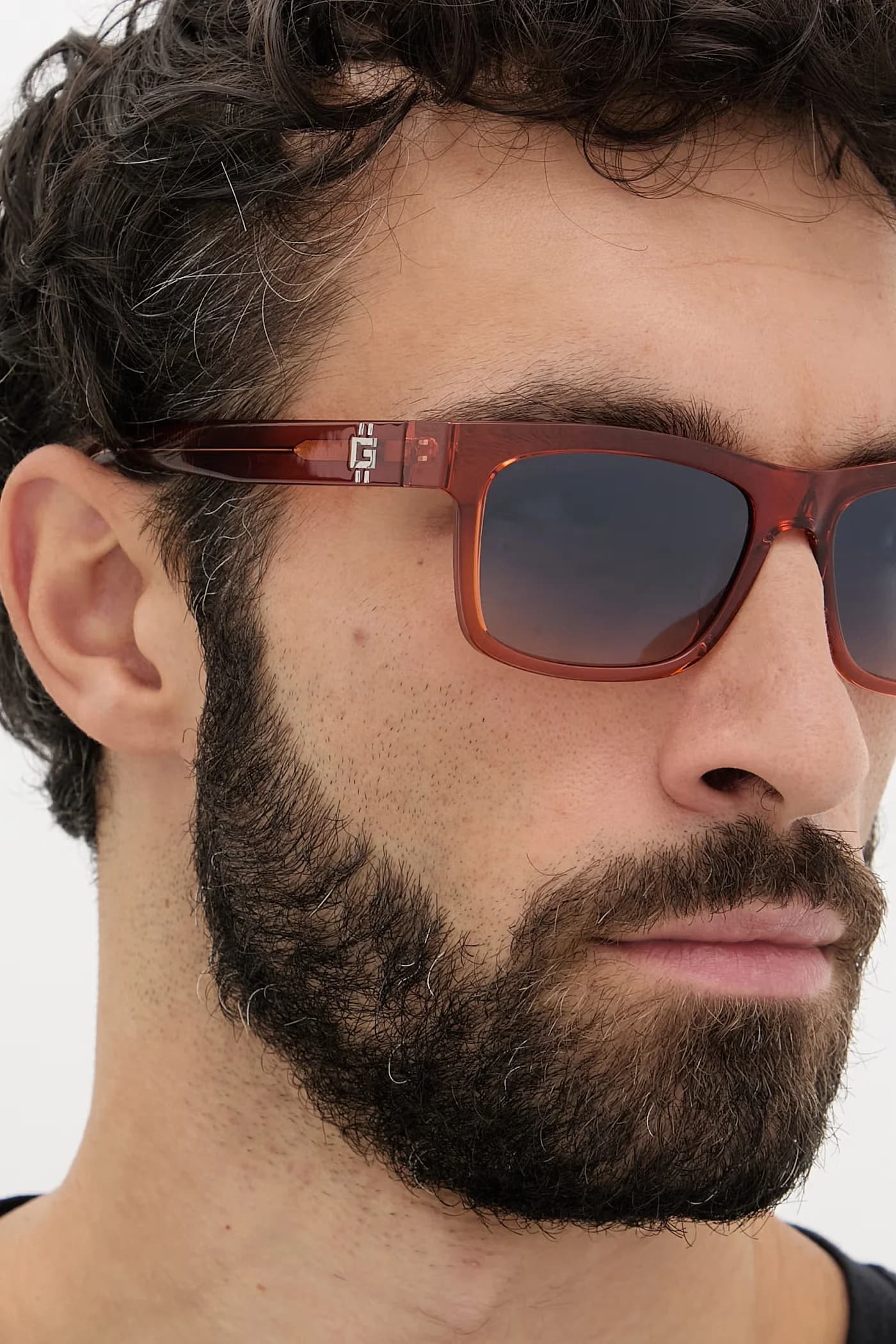 Солнцезащитные очки - фото 10