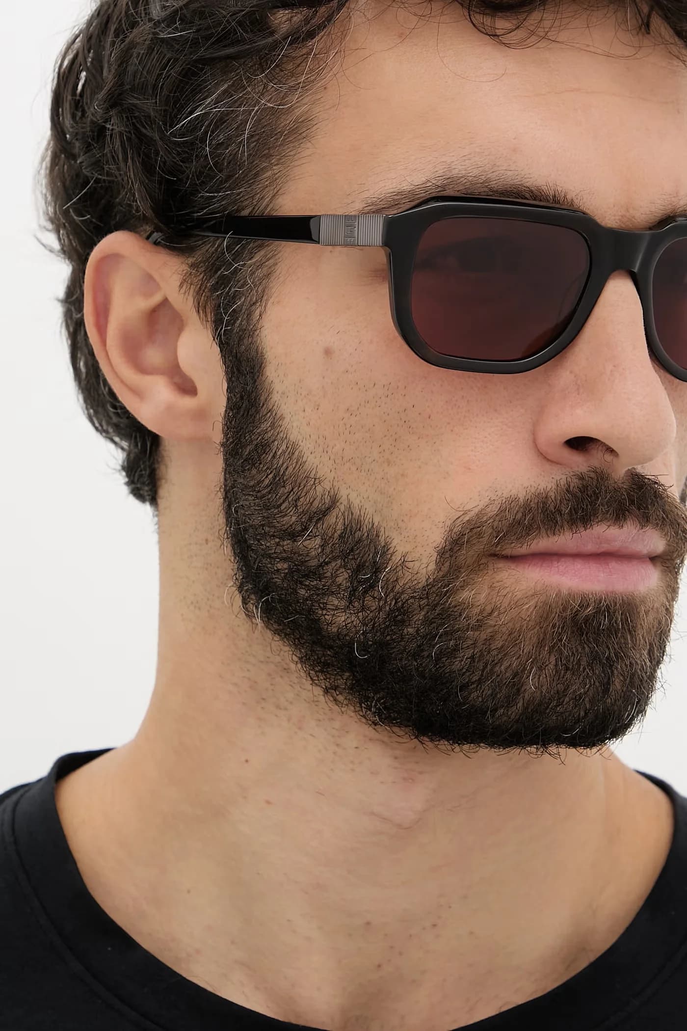 Солнцезащитные очки - фото 10