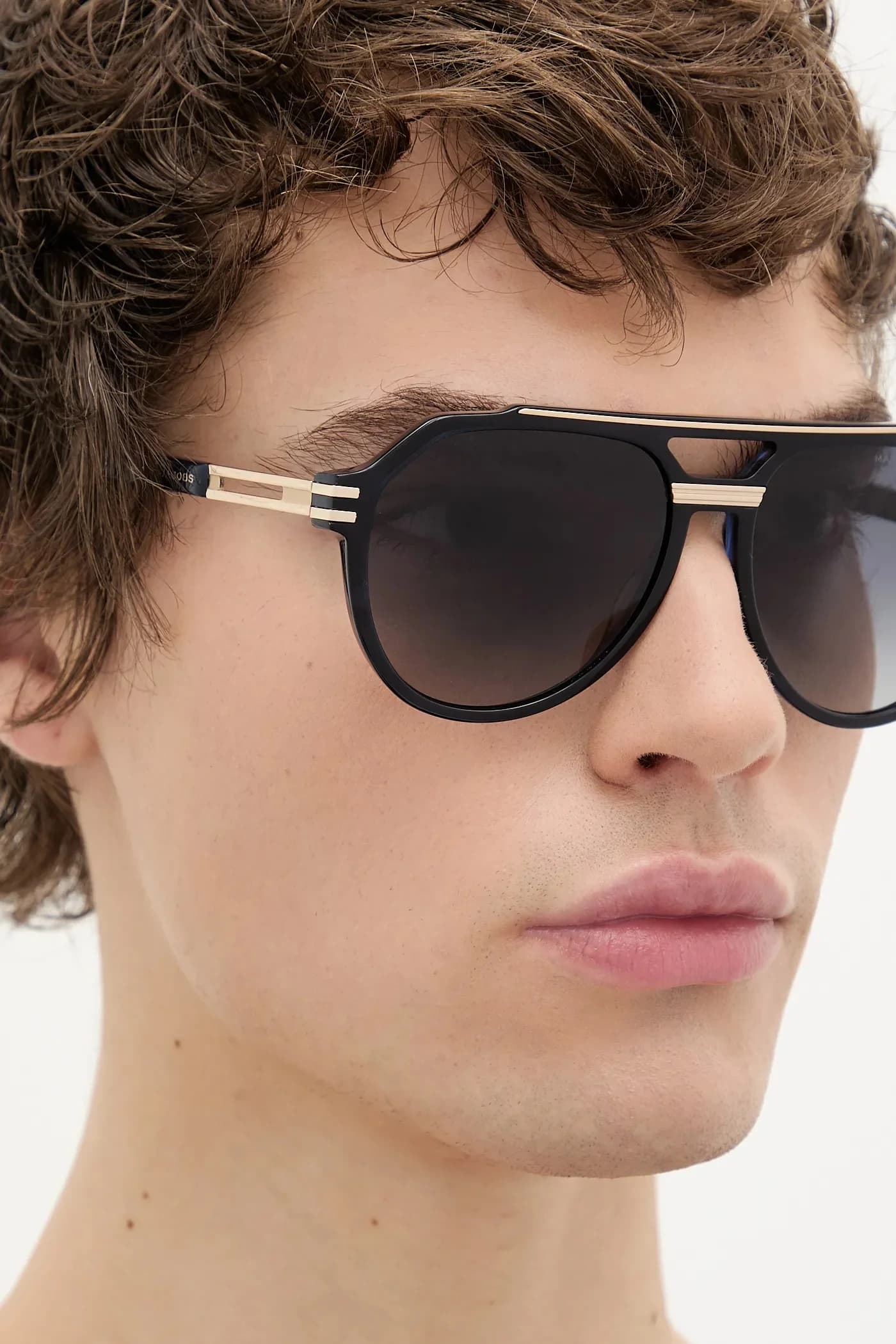 Солнцезащитные очки - фото 7