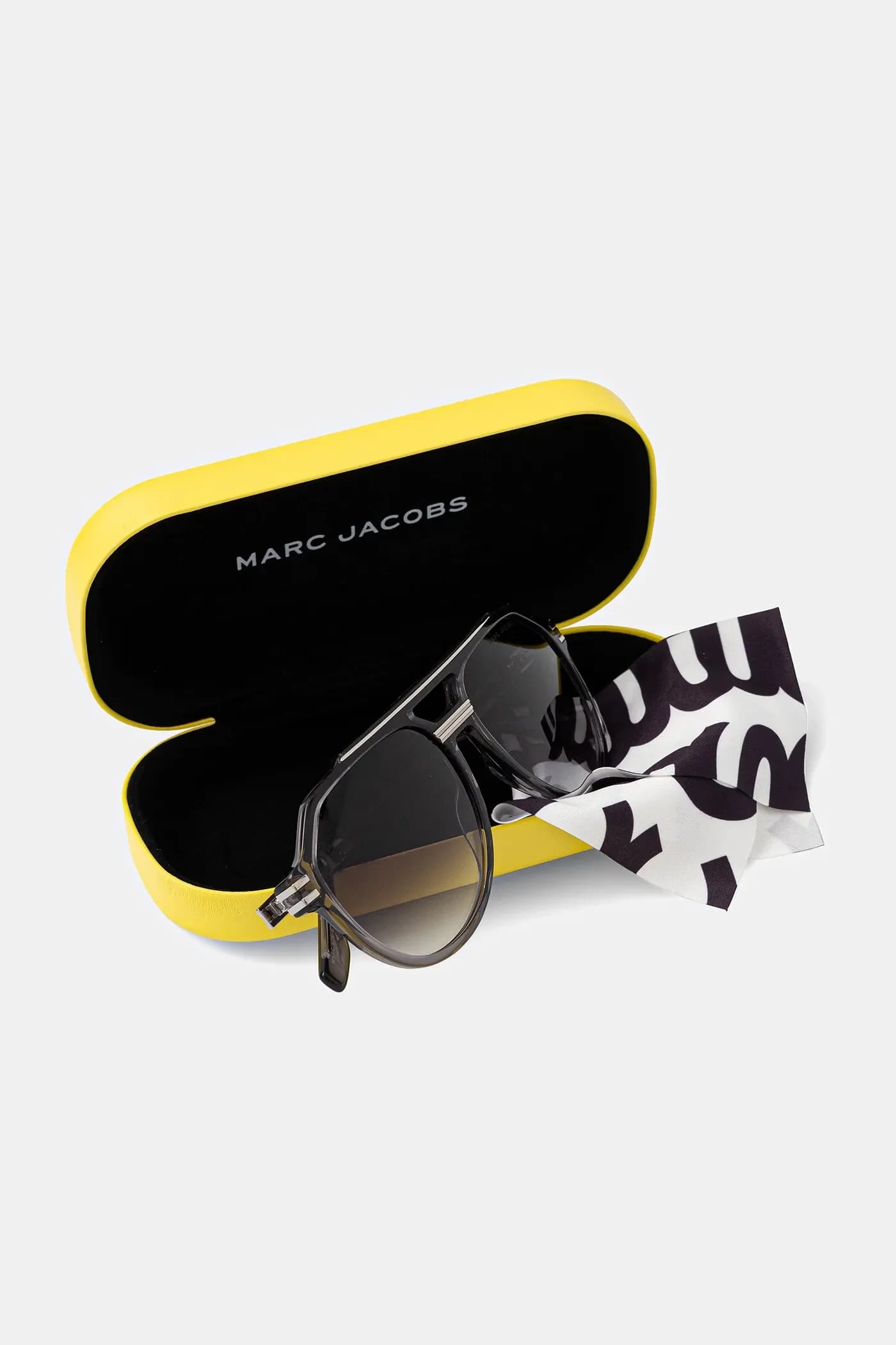 Солнцезащитные очки - фото 6