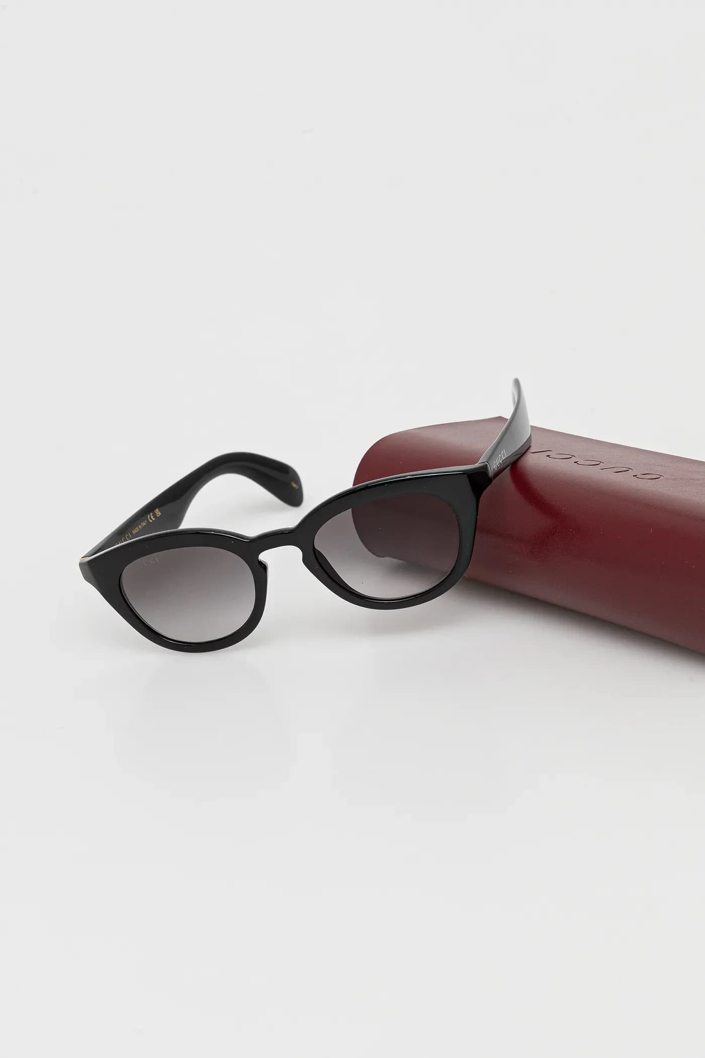 Солнцезащитные очки - фото 4