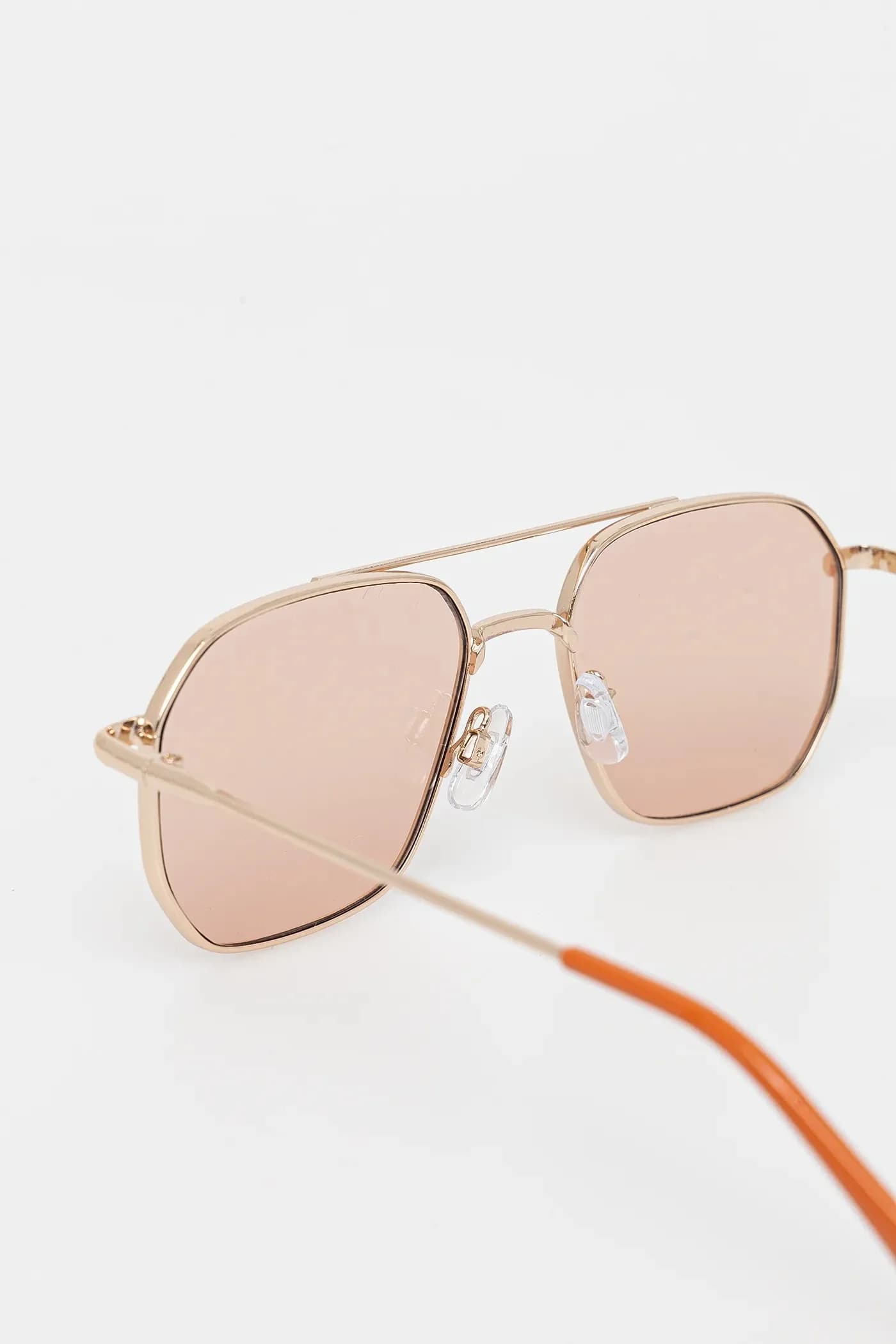 Солнцезащитные очки - фото 3