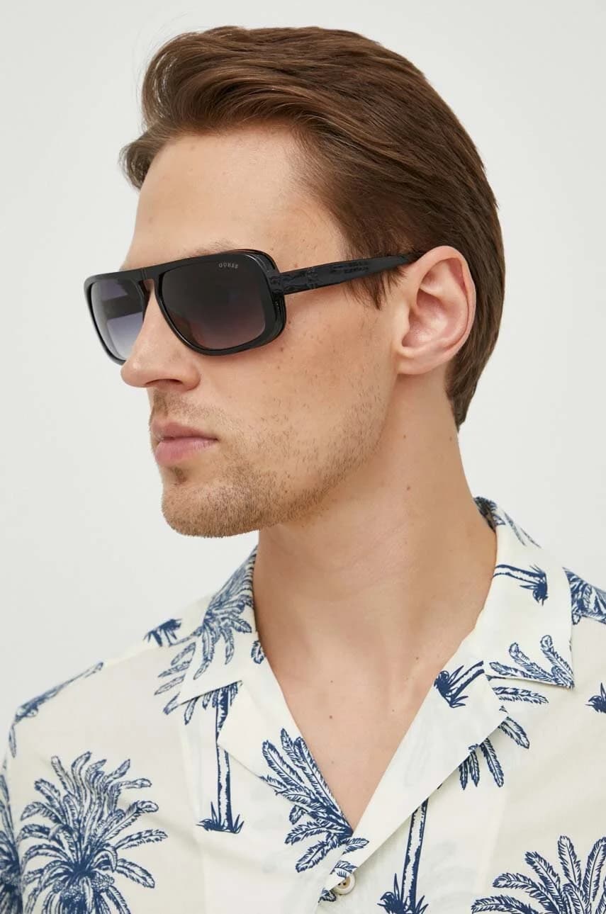 Солнцезащитные очки