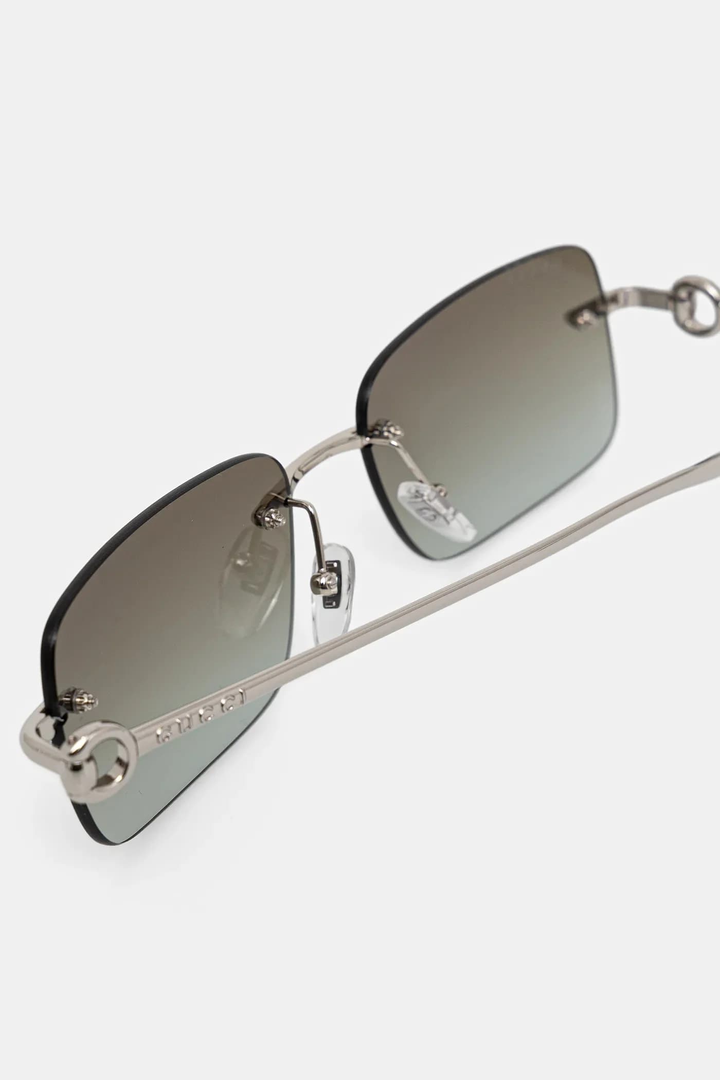 Солнцезащитные очки - фото 4