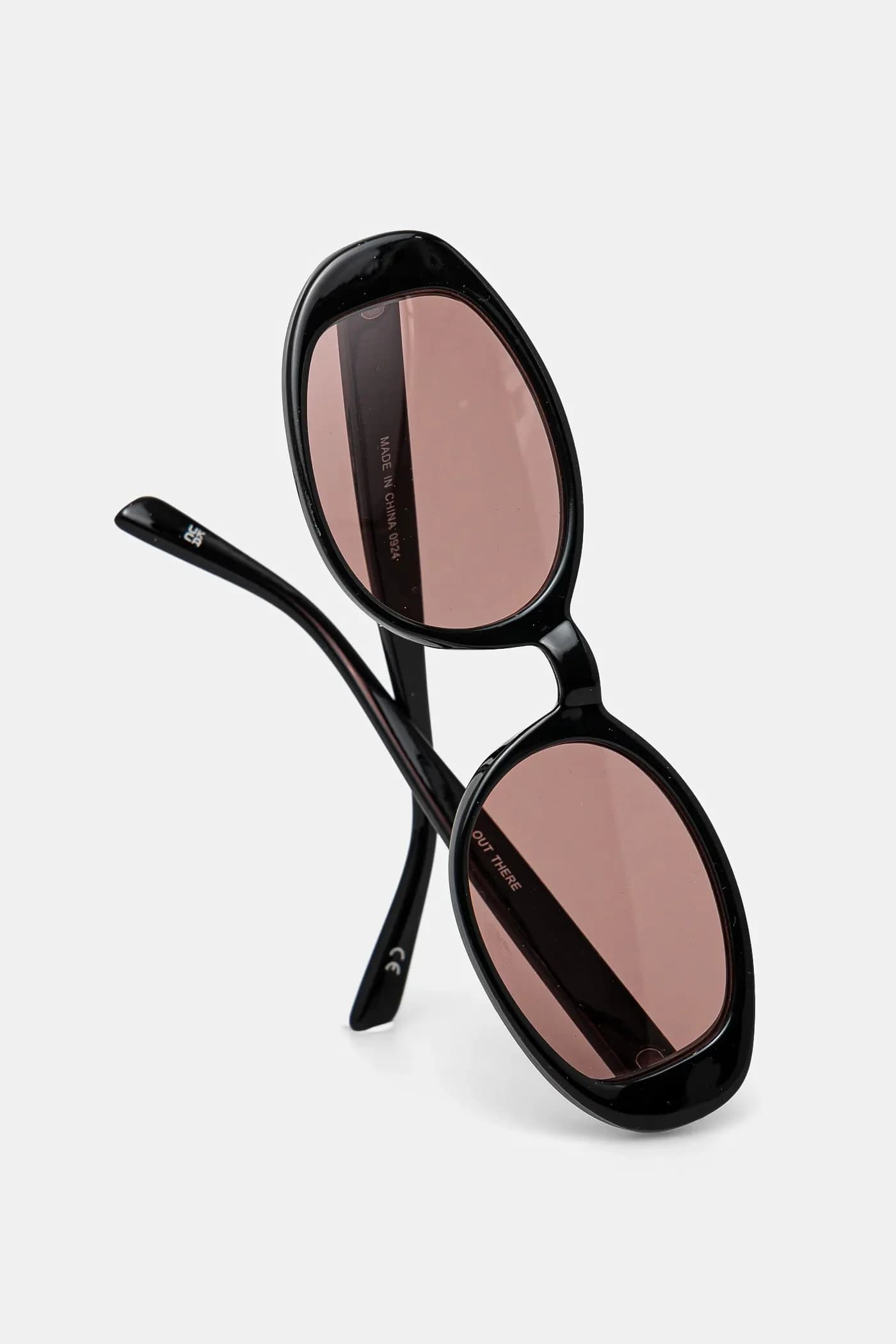 Солнцезащитные очки - фото 3