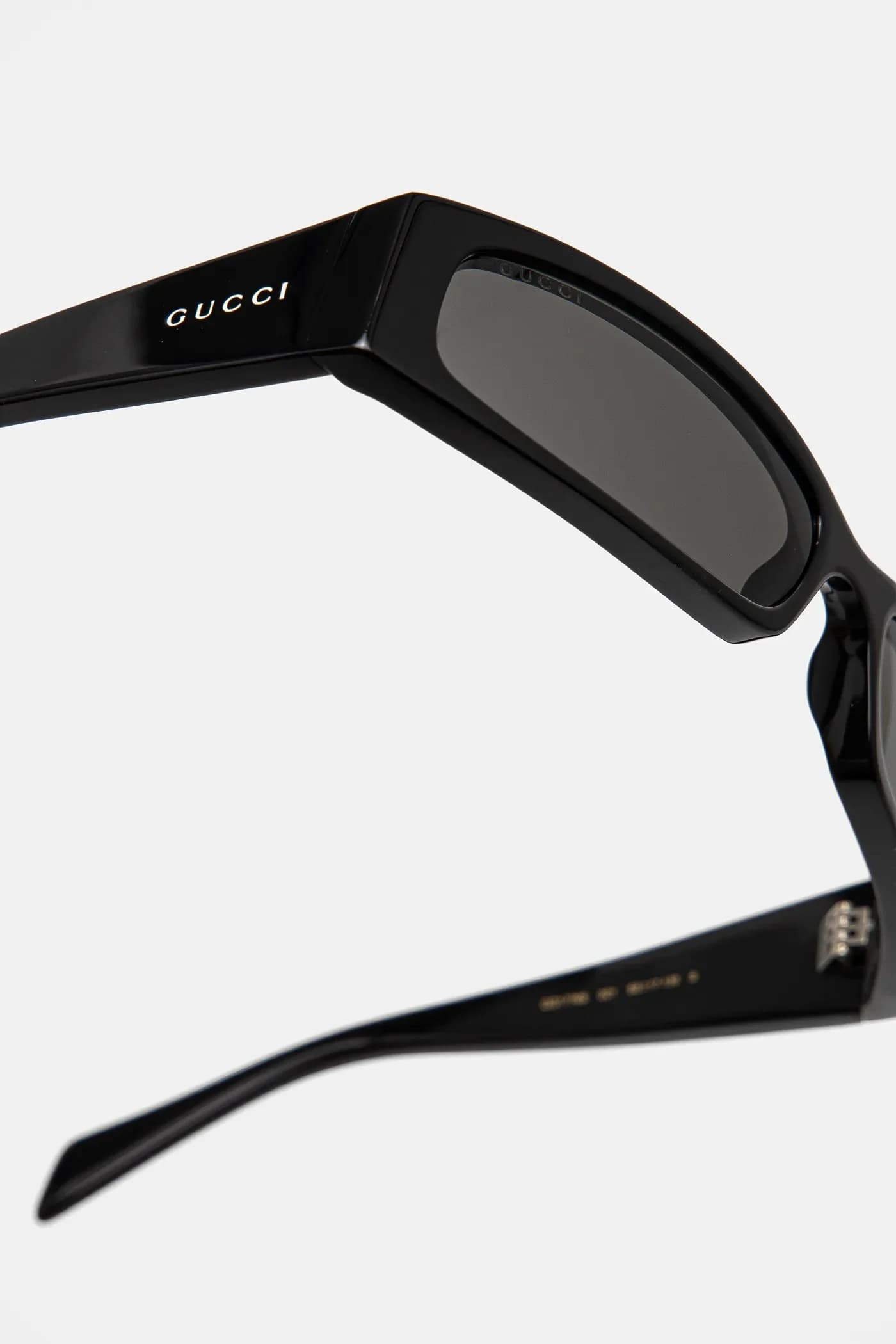 Солнцезащитные очки - фото 4