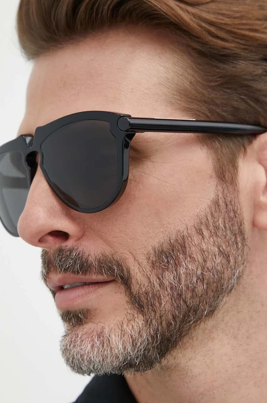 Солнцезащитные очки - фото 2