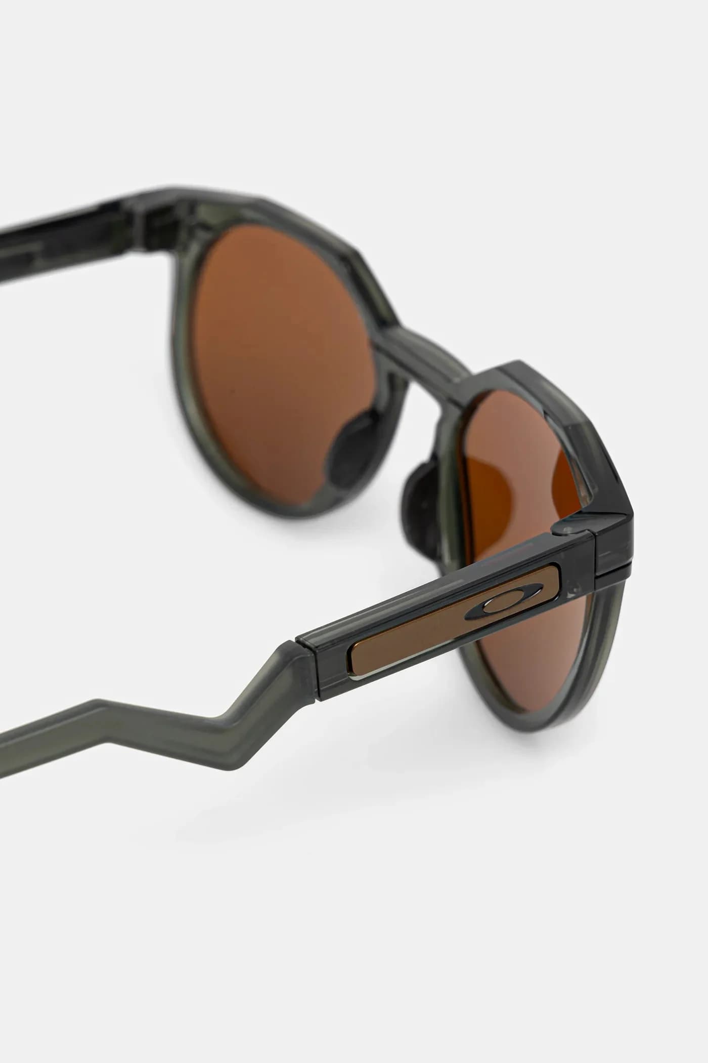 Солнцезащитные очки - фото 3