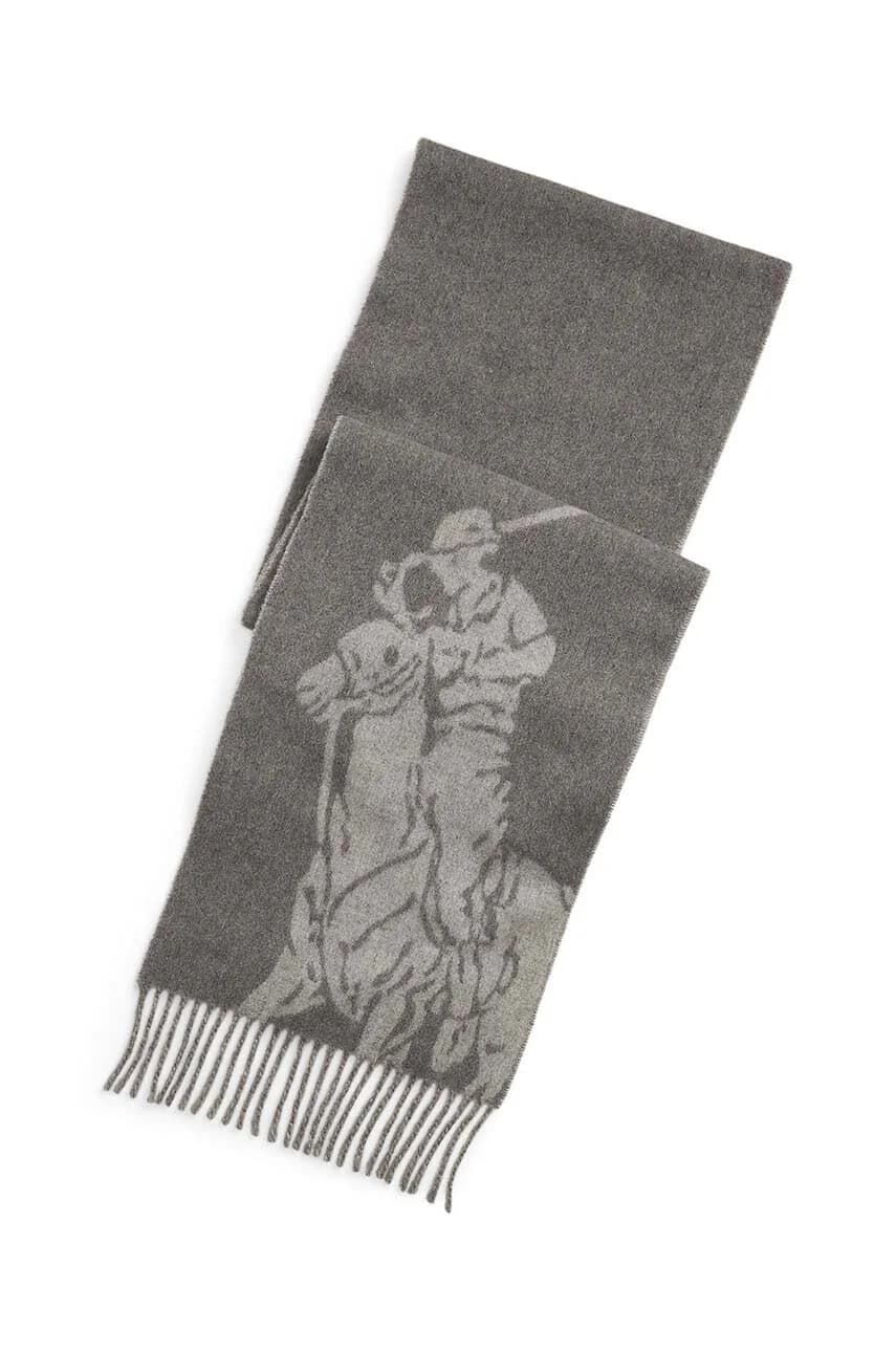 Шерстяной шарф