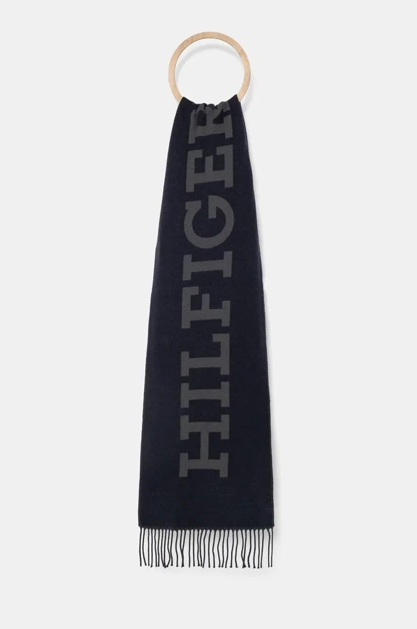 Шерстяной шарф