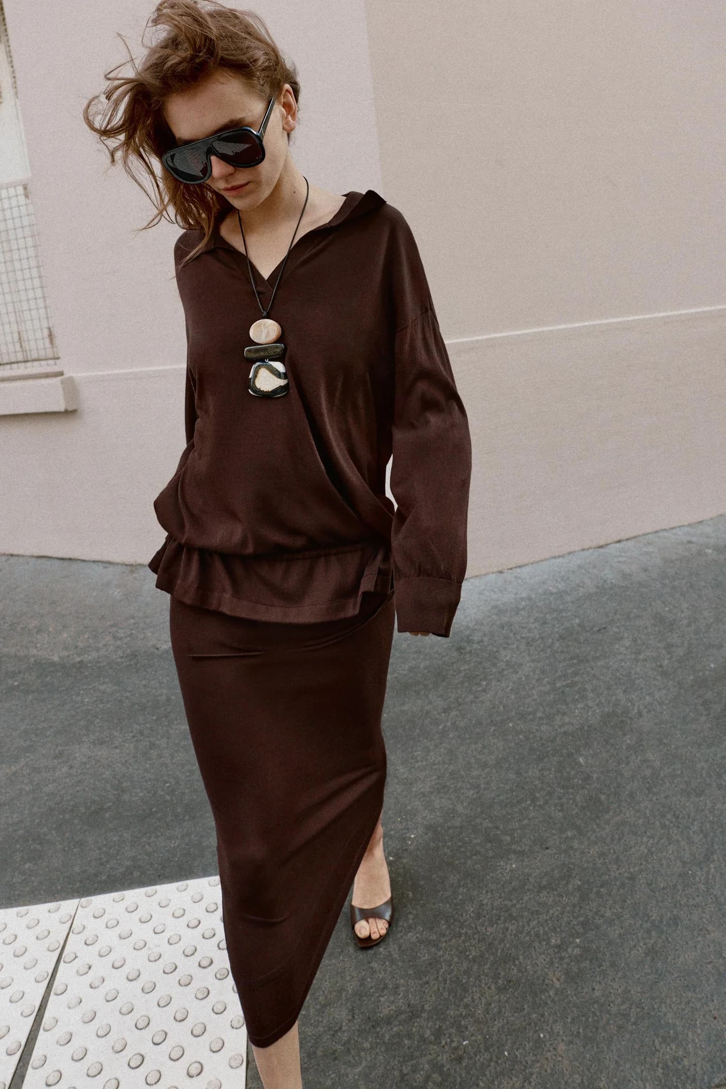 ТРИКОТАЖНАЯ ФУТБОЛКА ПОЛО С РЕБОЧКАМИ