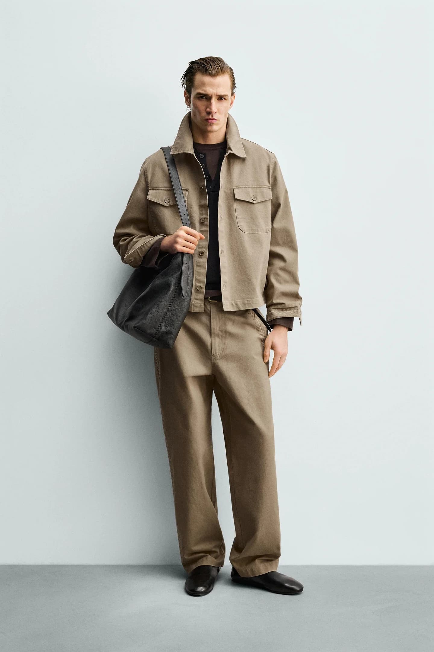 БРЮКИ ПРЯМОГО КРАЯ С ВЫШИВКОЙ - фото 2