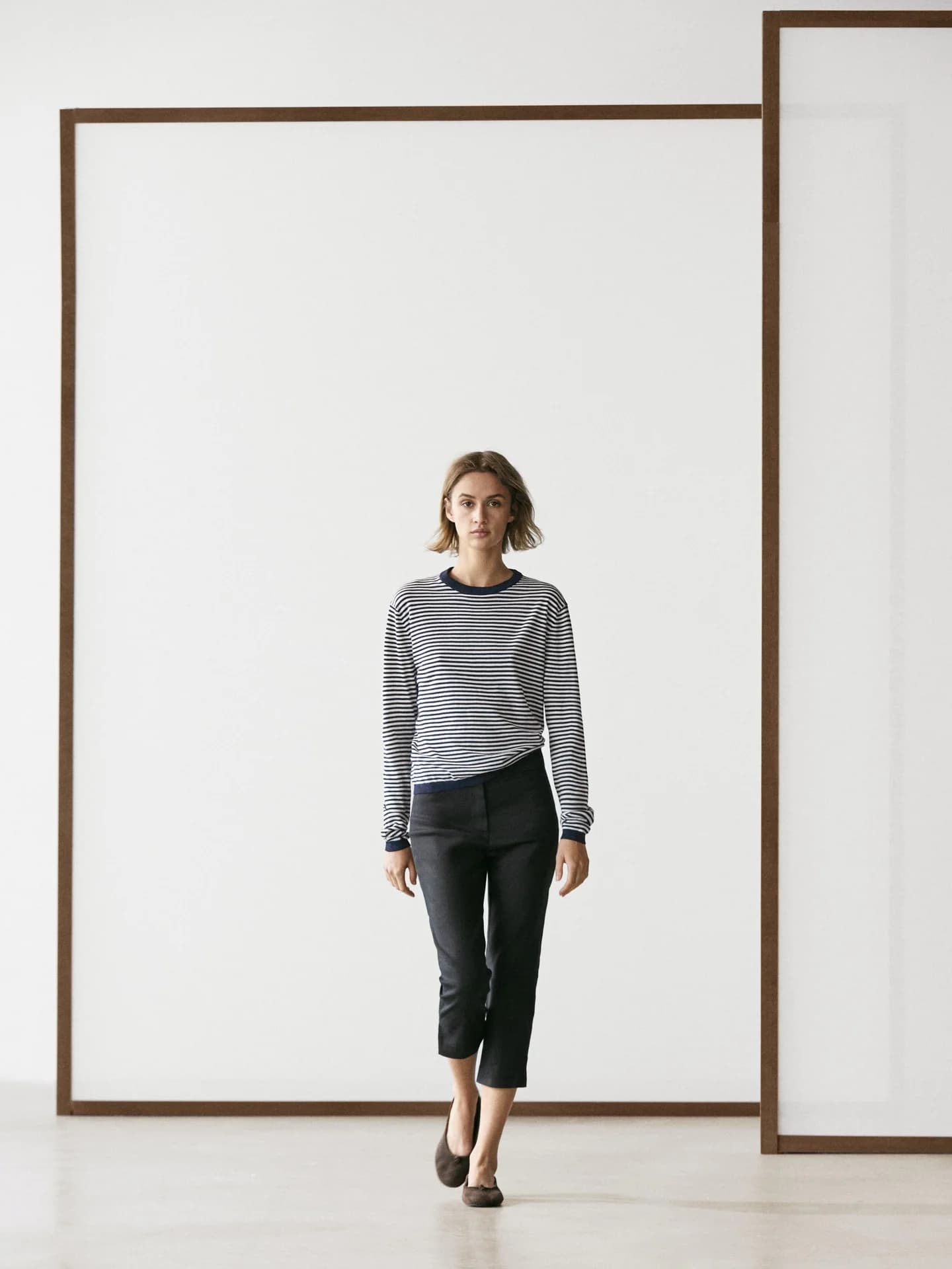 Джемпер из хлопка и шелка в полоску - фото 10