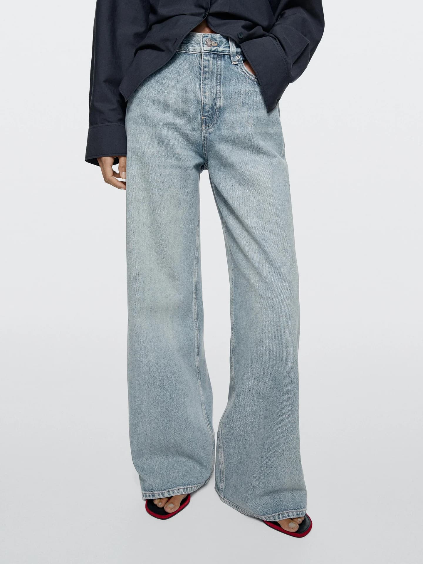 Широкие джинсы - фото 2