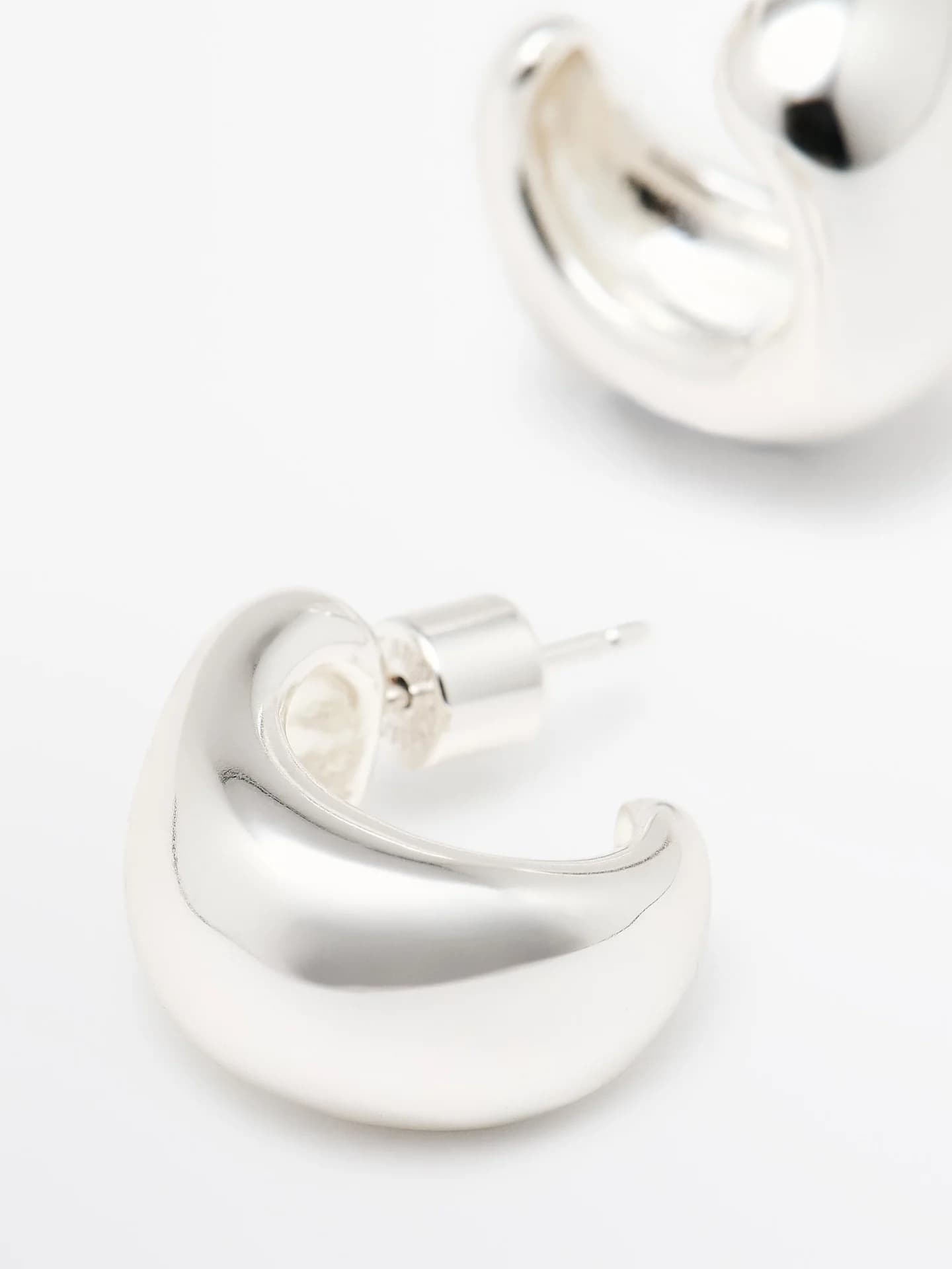 Маленькие серьги с фианитами - фото 5