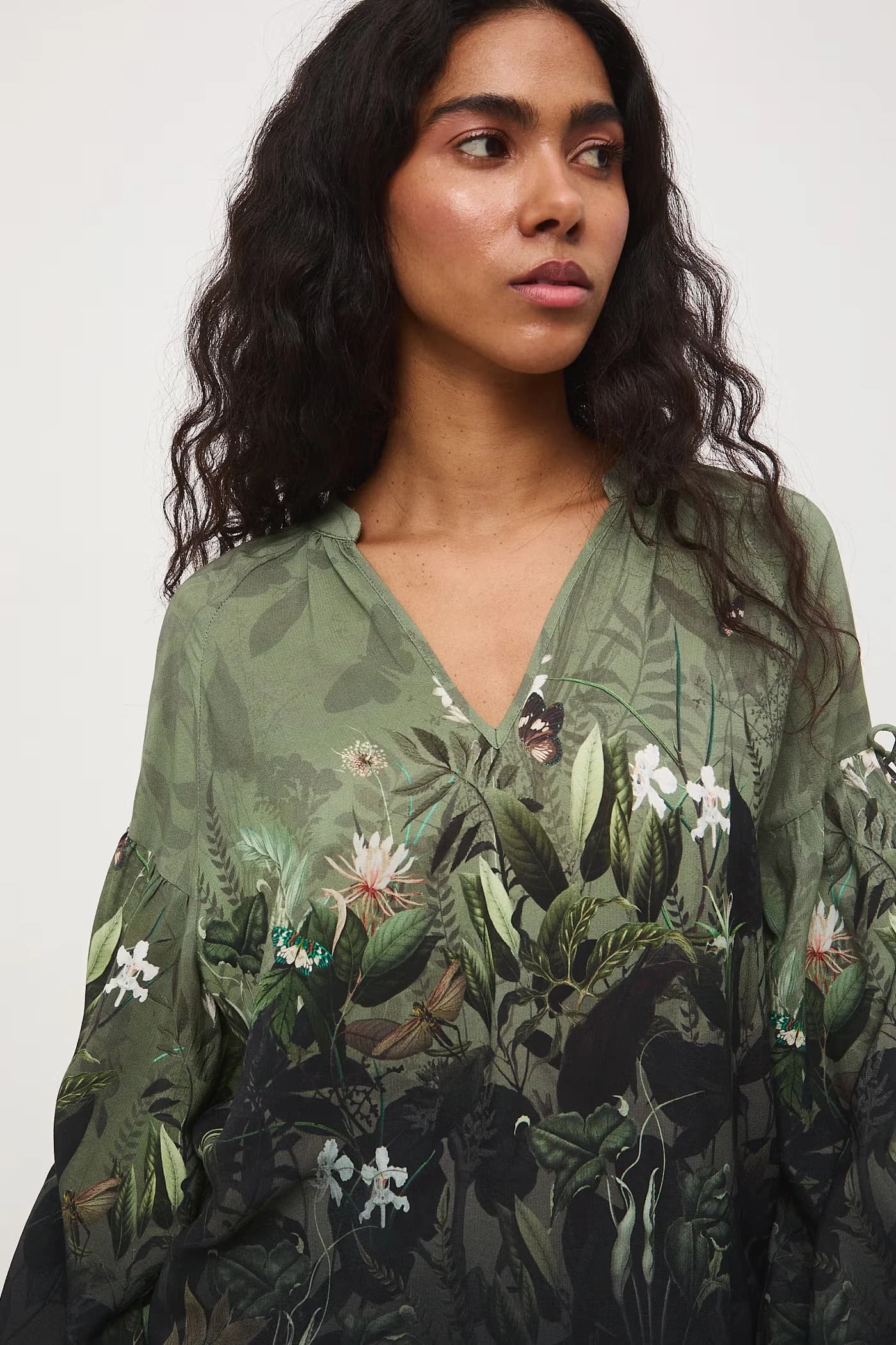 Женская вискозная блузка