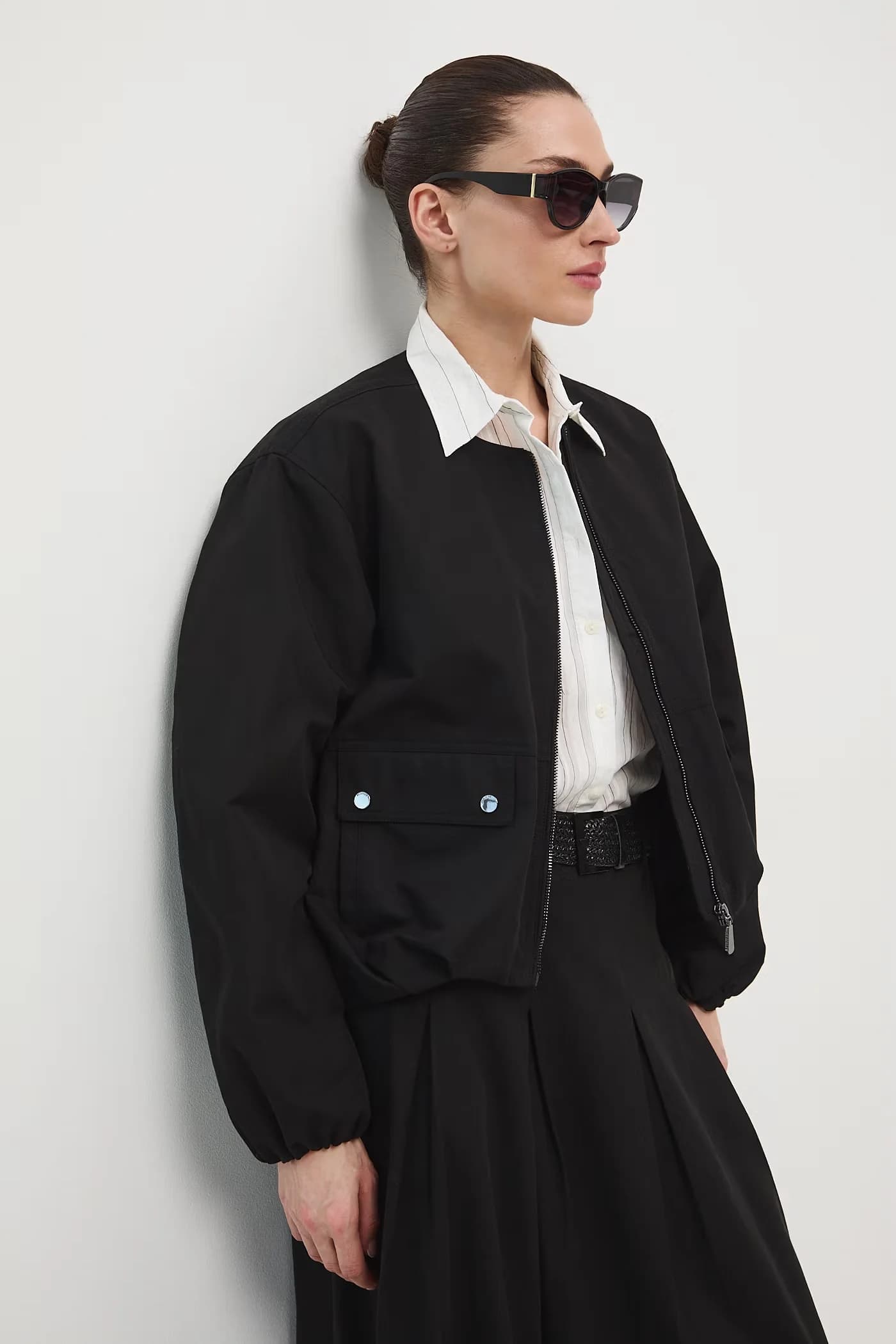 Женская куртка-бомбер