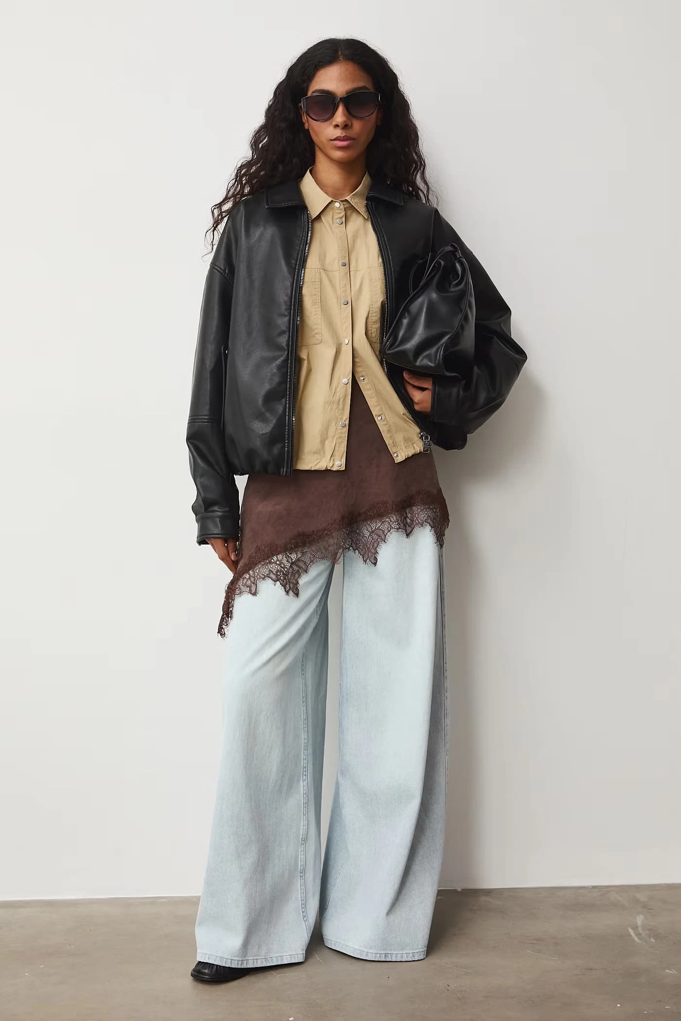 Женская куртка-бомбер