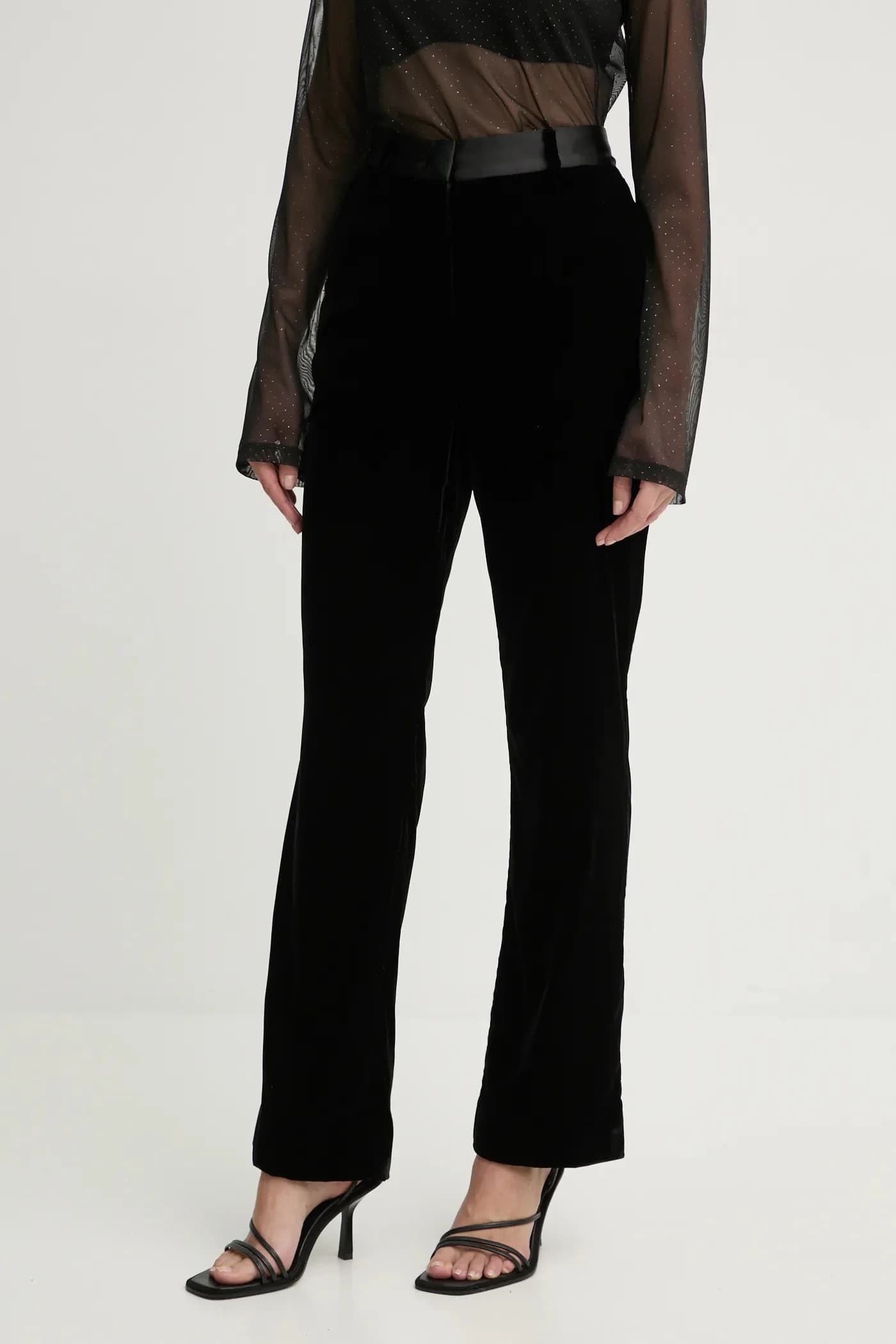 Велюровые брюки