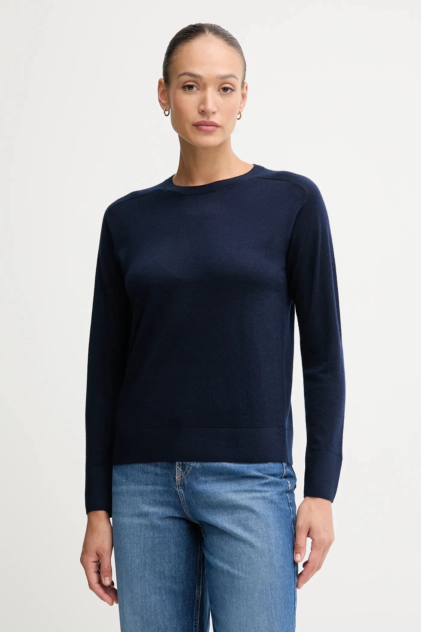 Шерстяной свитер