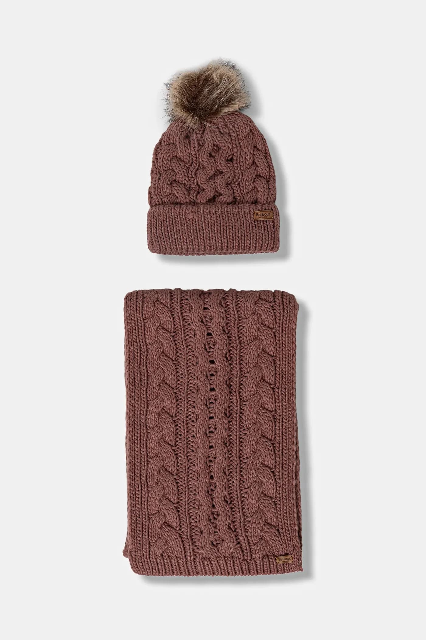 Шапка и шарф