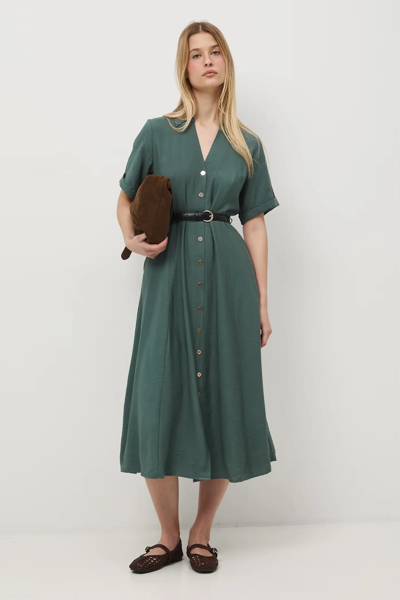 Расклешенное платье с вискозой